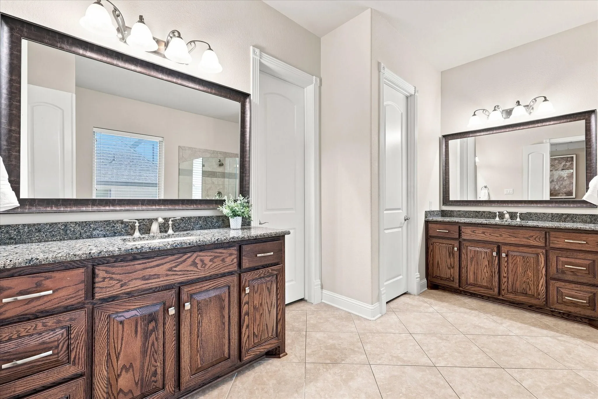 Single Family Residence For Sale in Tarrant County , 300 Hawks Ridge Trail, Colleyville, Texas 76034, 4 Bedroom, 4 Bathroom, 3 Garage spaces, 3,232 Sqft, built in 2013, mls#21361777, Real Estate Agent in Colleyville, Homes For Sale in Tarrant county, Homes For Sale in Colleyville, Realtor in Colleyville Texas, Real Estate Brokerage Independent Realty Texas, Luminita Cordes Realtor