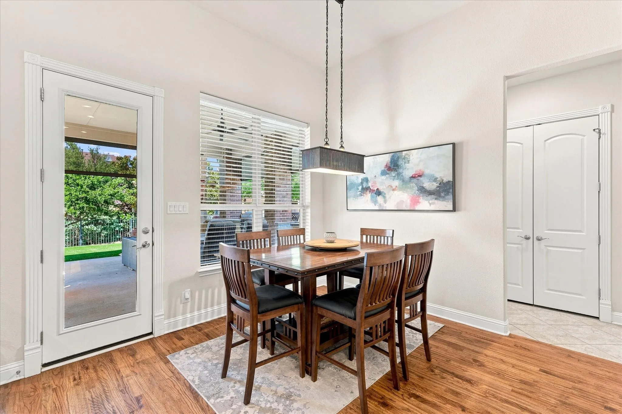 Single Family Residence For Sale in Tarrant County , 300 Hawks Ridge Trail, Colleyville, Texas 76034, 4 Bedroom, 4 Bathroom, 3 Garage spaces, 3,232 Sqft, built in 2013, mls#21361777, Real Estate Agent in Colleyville, Homes For Sale in Tarrant county, Homes For Sale in Colleyville, Realtor in Colleyville Texas, Real Estate Brokerage Independent Realty Texas, Luminita Cordes Realtor