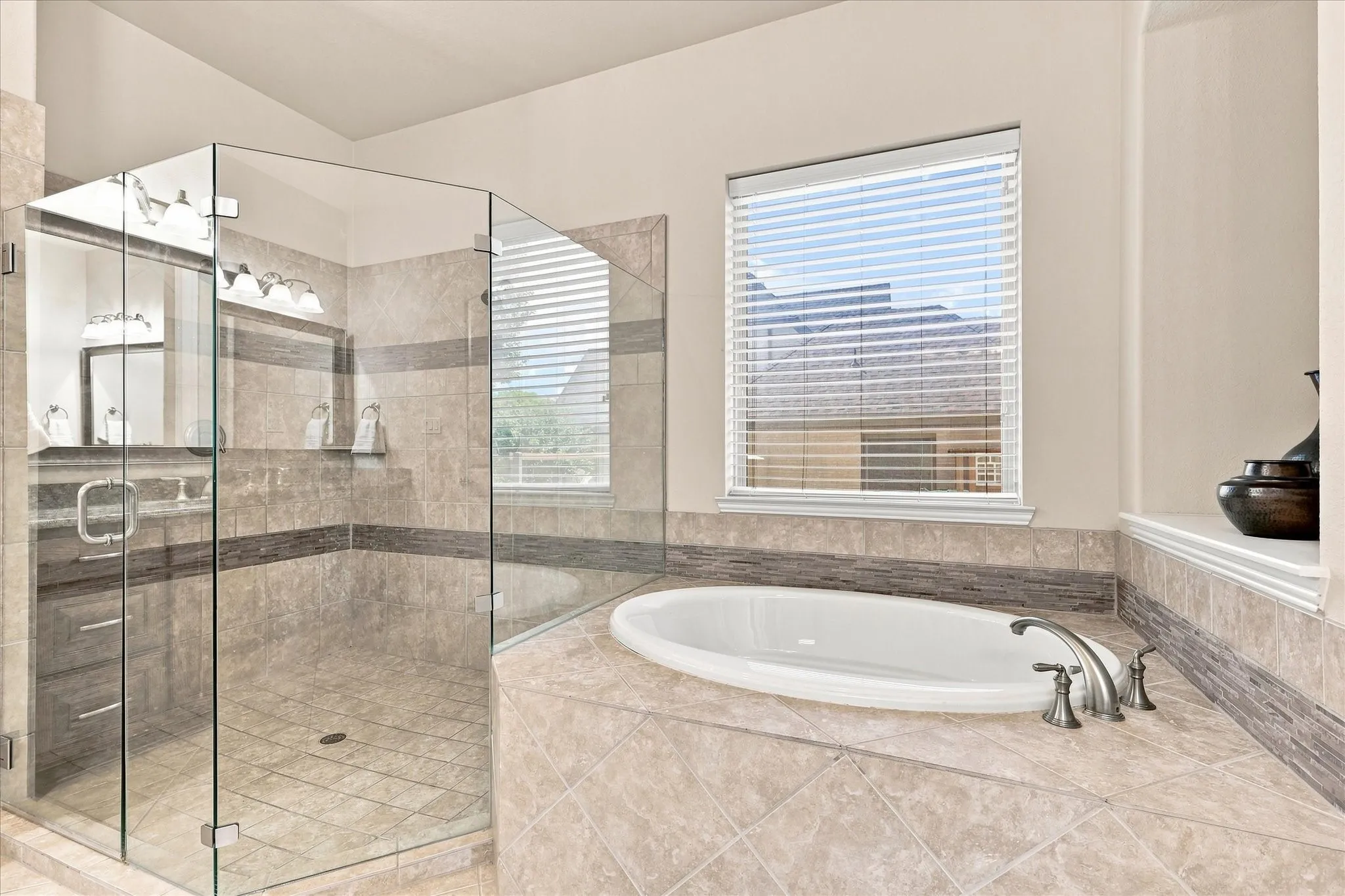 Single Family Residence For Sale in Tarrant County , 300 Hawks Ridge Trail, Colleyville, Texas 76034, 4 Bedroom, 4 Bathroom, 3 Garage spaces, 3,232 Sqft, built in 2013, mls#21361777, Real Estate Agent in Colleyville, Homes For Sale in Tarrant county, Homes For Sale in Colleyville, Realtor in Colleyville Texas, Real Estate Brokerage Independent Realty Texas, Luminita Cordes Realtor