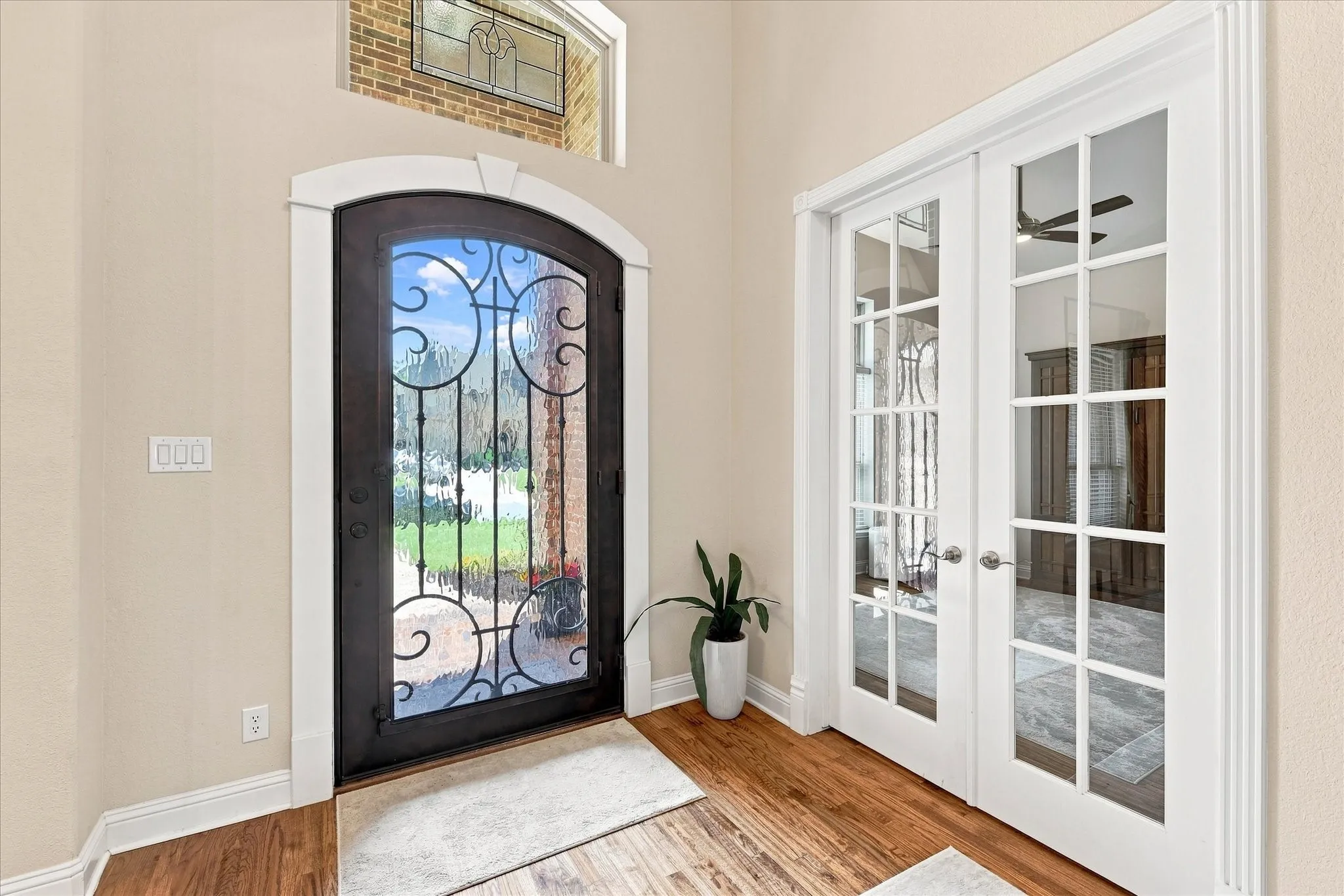 Single Family Residence For Sale in Tarrant County , 300 Hawks Ridge Trail, Colleyville, Texas 76034, 4 Bedroom, 4 Bathroom, 3 Garage spaces, 3,232 Sqft, built in 2013, mls#21361777, Real Estate Agent in Colleyville, Homes For Sale in Tarrant county, Homes For Sale in Colleyville, Realtor in Colleyville Texas, Real Estate Brokerage Independent Realty Texas, Luminita Cordes Realtor