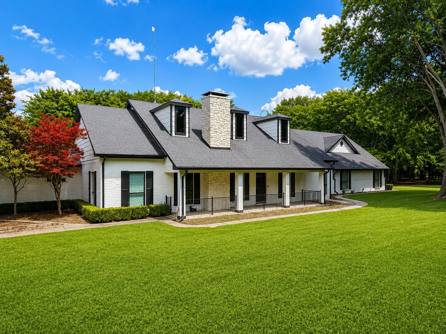 Single Family Residence For Sale in Collin County , 1606 Sam Rayburn Highway, Melissa, Texas 75454, 4 Bedroom, 5 Bathroom, 2 Garage spaces, 3,829 Sqft, built in 2001, mls#21361045, Real Estate Agent in Melissa, Homes For Sale in Collin county, Homes For Sale in Melissa, Realtor in Melissa Texas, Real Estate Brokerage Independent Realty Texas, Luminita Cordes Realtor