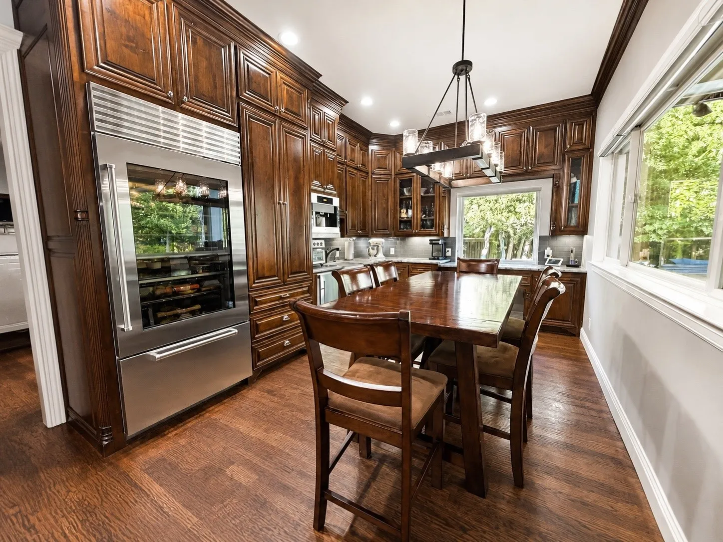 Single Family Residence For Sale in Collin County , 1606 Sam Rayburn Highway, Melissa, Texas 75454, 4 Bedroom, 5 Bathroom, 2 Garage spaces, 3,829 Sqft, built in 2001, mls#21361045, Real Estate Agent in Melissa, Homes For Sale in Collin county, Homes For Sale in Melissa, Realtor in Melissa Texas, Real Estate Brokerage Independent Realty Texas, Luminita Cordes Realtor
