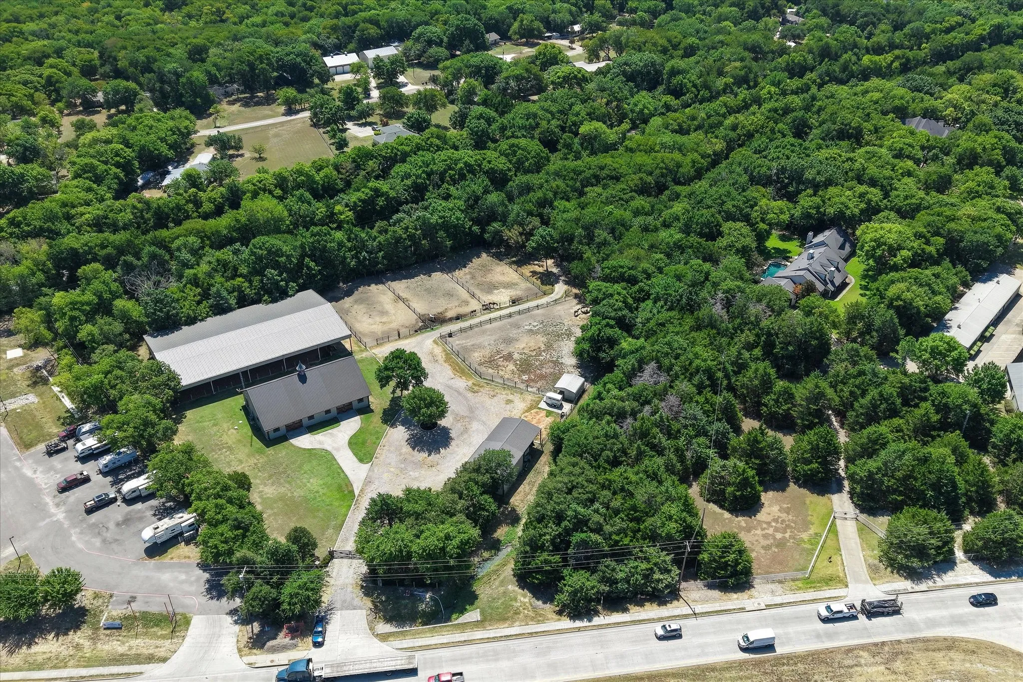 Single Family Residence For Sale in Collin County , 1606 Sam Rayburn Highway, Melissa, Texas 75454, 4 Bedroom, 5 Bathroom, 2 Garage spaces, 3,829 Sqft, built in 2001, mls#21361045, Real Estate Agent in Melissa, Homes For Sale in Collin county, Homes For Sale in Melissa, Realtor in Melissa Texas, Real Estate Brokerage Independent Realty Texas, Luminita Cordes Realtor