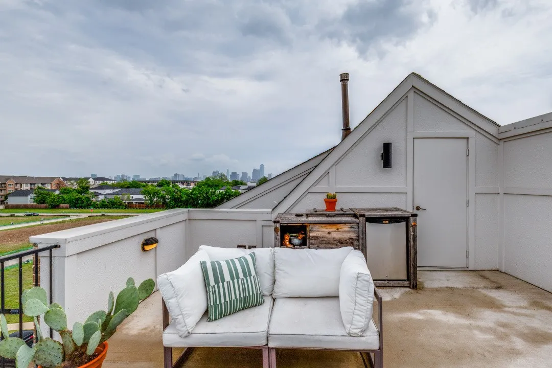 Rooftop Patio