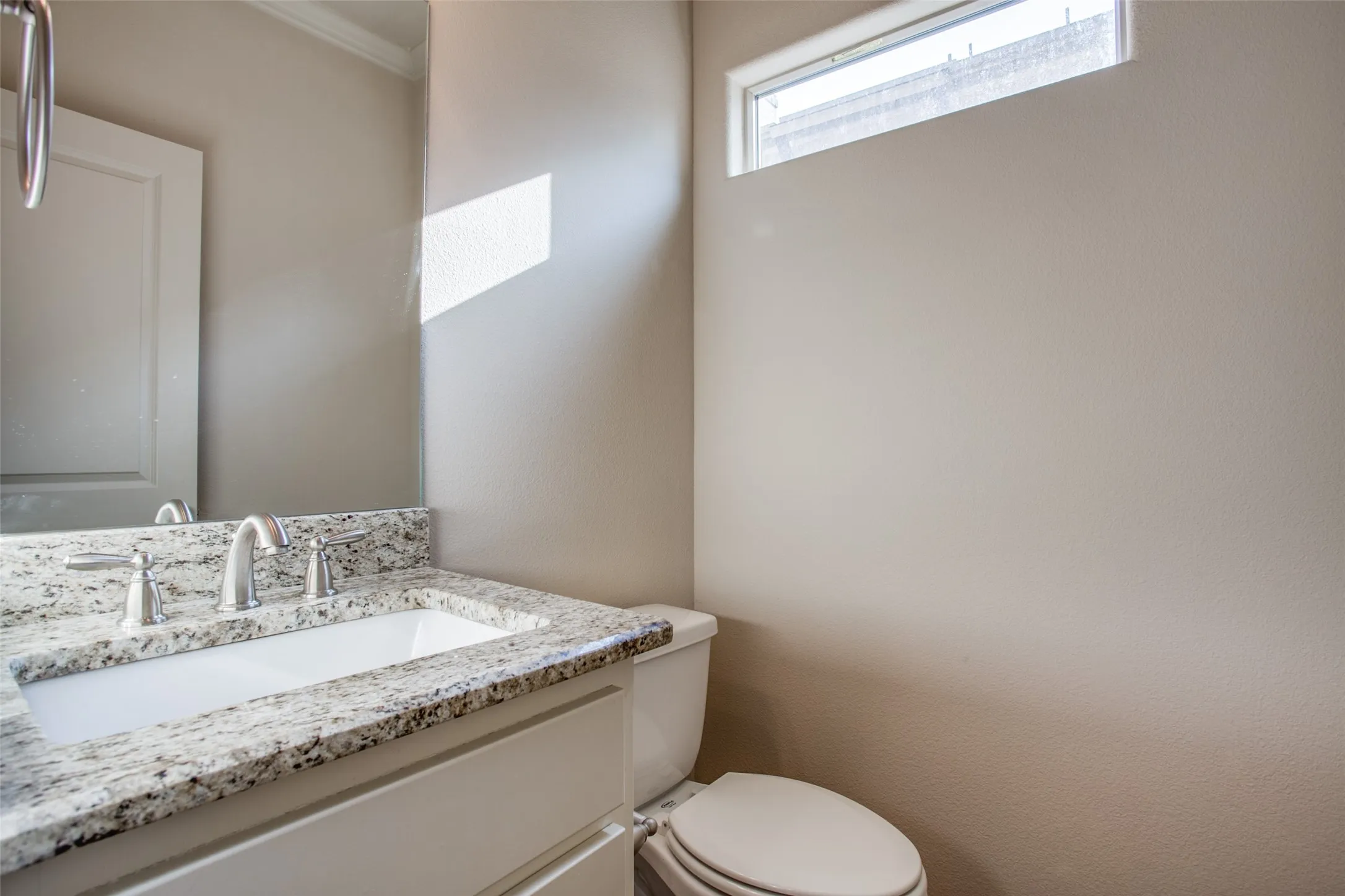 Townhouse For Rent in Dallas County , 6136 Oram Street 2, Dallas, Texas 75206, 2 Bedroom, 3 Bathroom, 2 Garage spaces, 1,579 Sqft, built in 2014, mls#21364310, Real Estate Agent in Dallas, Homes For Rent in Dallas county, Homes For Rent in Dallas, Realtor in Dallas Texas, Real Estate Brokerage Independent Realty Texas, Luminita Cordes Realtor