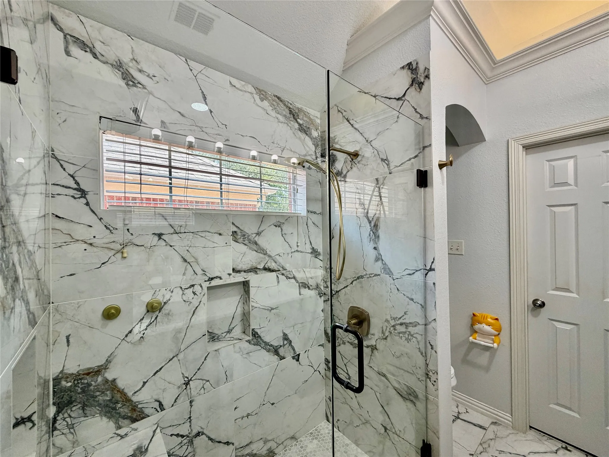 Single Family Residence For Rent in Dallas County , 3720 Prague Mews, Dallas, Texas 75236, 3 Bedroom, 2 Bathroom, 2 Garage spaces, 1,712 Sqft, built in 2007, mls#21364309, Real Estate Agent in Dallas, Homes For Rent in Dallas county, Homes For Rent in Dallas, Realtor in Dallas Texas, Real Estate Brokerage Independent Realty Texas, Luminita Cordes Realtor