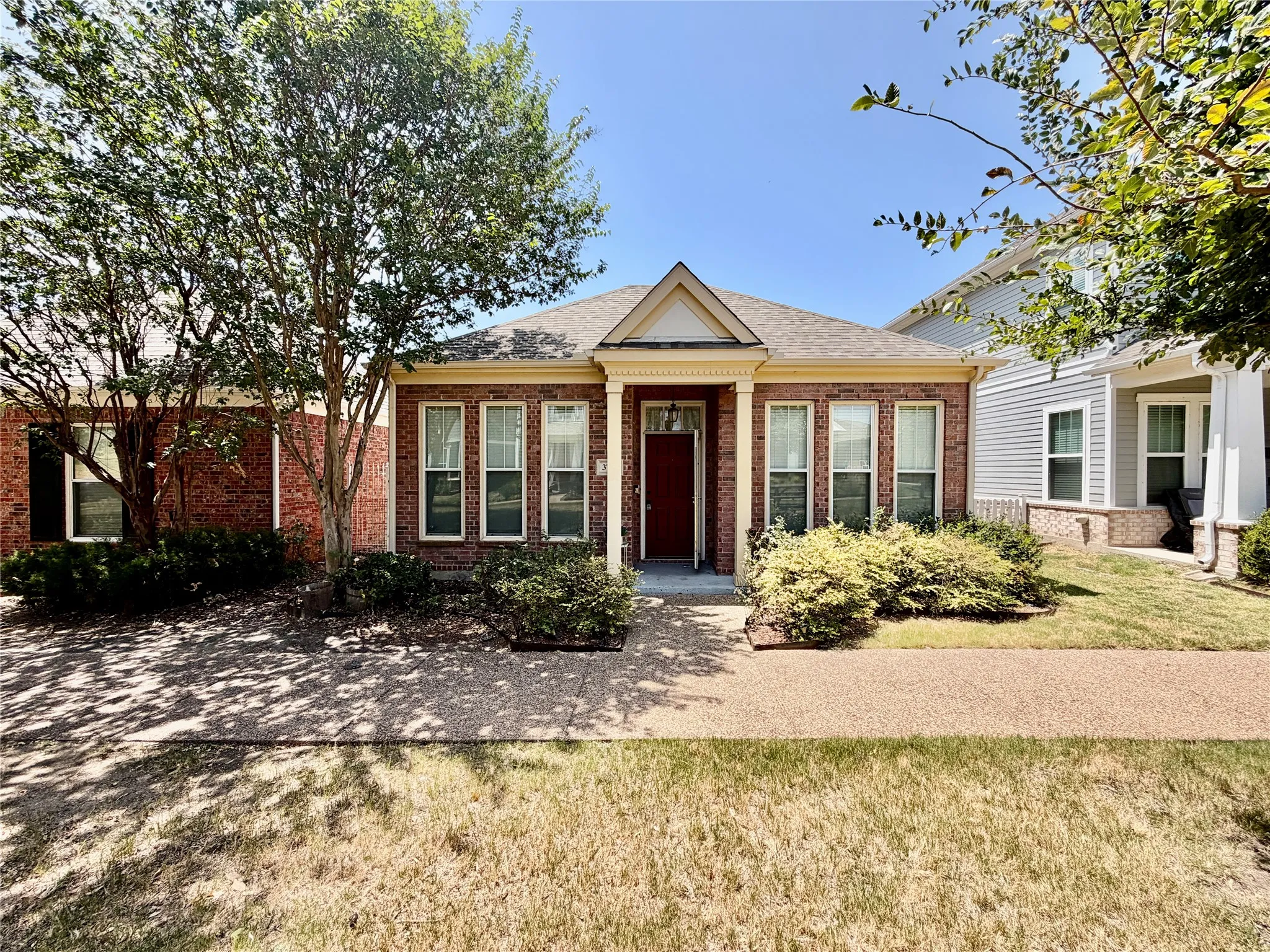 Single Family Residence For Rent in Dallas County , 3720 Prague Mews, Dallas, Texas 75236, 3 Bedroom, 2 Bathroom, 2 Garage spaces, 1,712 Sqft, built in 2007, mls#21364309, Real Estate Agent in Dallas, Homes For Rent in Dallas county, Homes For Rent in Dallas, Realtor in Dallas Texas, Real Estate Brokerage Independent Realty Texas, Luminita Cordes Realtor