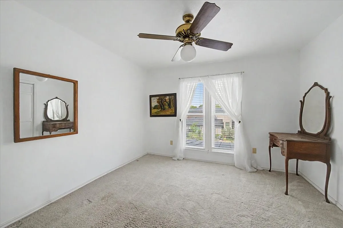 Single Family Residence For Sale in Tarrant County , 8941 Crest Wood Drive, Fort Worth, Texas 76179, 4 Bedroom, 4 Bathroom, 4 Garage spaces, 3,643 Sqft, built in 1984, mls#21362732, Real Estate Agent in Fort Worth, Homes For Sale in Tarrant county, Homes For Sale in Fort Worth, Realtor in Fort Worth Texas, Real Estate Brokerage Independent Realty Texas, Luminita Cordes Realtor
