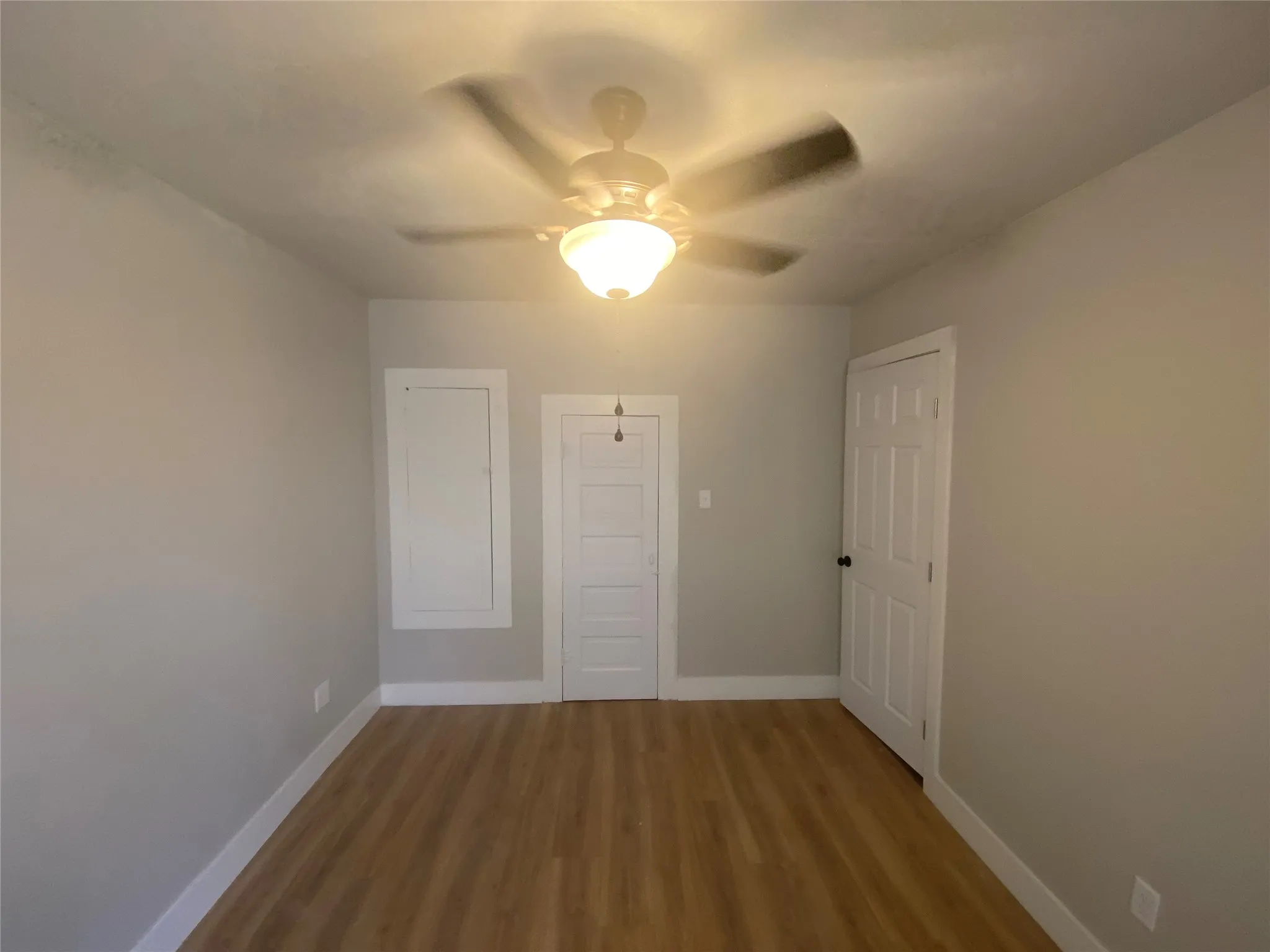 Single Family Residence For Rent in Erath County , 1042 W Tarleton, Stephenville, Texas 76401, 1 Bedroom, 2 Bathroom, 2 Garage spaces, 1,410 Sqft, built in 1935, mls#21364318, Real Estate Agent in Stephenville, Homes For Rent in Erath county, Homes For Rent in Stephenville, Realtor in Stephenville Texas, Real Estate Brokerage Independent Realty Texas, Luminita Cordes Realtor