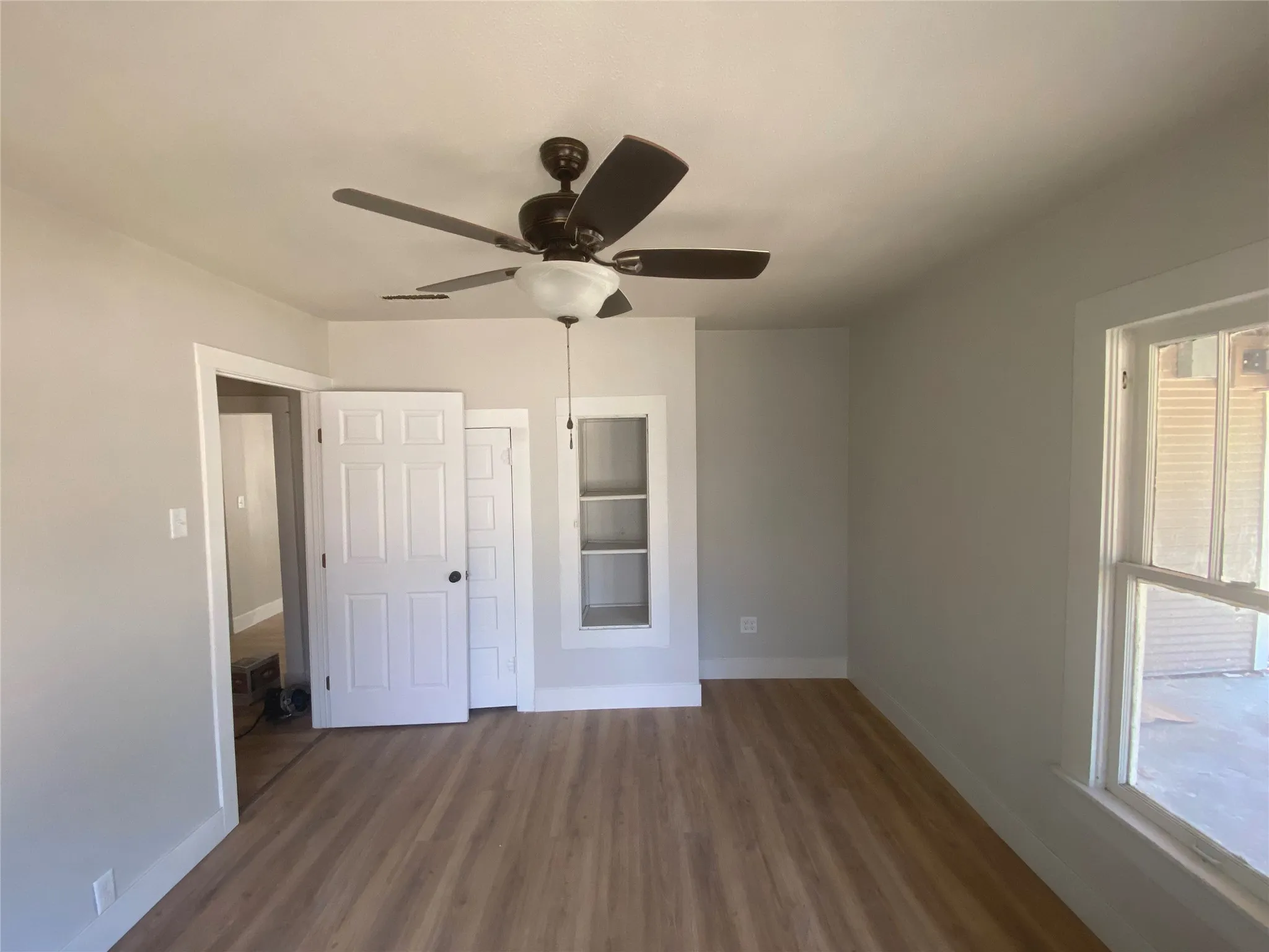 Single Family Residence For Rent in Erath County , 1042 W Tarleton, Stephenville, Texas 76401, 1 Bedroom, 2 Bathroom, 2 Garage spaces, 1,410 Sqft, built in 1935, mls#21364318, Real Estate Agent in Stephenville, Homes For Rent in Erath county, Homes For Rent in Stephenville, Realtor in Stephenville Texas, Real Estate Brokerage Independent Realty Texas, Luminita Cordes Realtor
