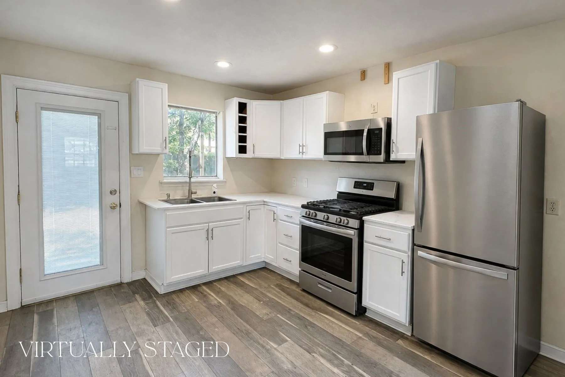 Single Family Residence For Sale in Dallas County , 1417 Hillcrest Street, Mesquite, Texas 75149, 3 Bedroom, 2 Bathroom, Garage spaces, 1,276 Sqft, built in 1955, mls#21363667, Real Estate Agent in Mesquite, Homes For Sale in Dallas county, Homes For Sale in Mesquite, Realtor in Mesquite Texas, Real Estate Brokerage Independent Realty Texas, Luminita Cordes Realtor