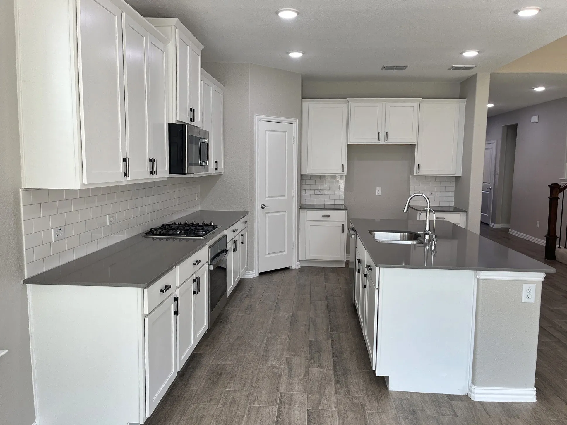 Single Family Residence For Sale in Collin County , 3513 Red Cardinal Court, Mc Kinney, Texas 75071, 4 Bedroom, 4 Bathroom, 2 Garage spaces, 3,098 Sqft, built in 2022, mls#21364218, Real Estate Agent in Mc Kinney, Homes For Sale in Collin county, Homes For Sale in Mc Kinney, Realtor in Mc Kinney Texas, Real Estate Brokerage Independent Realty Texas, Luminita Cordes Realtor