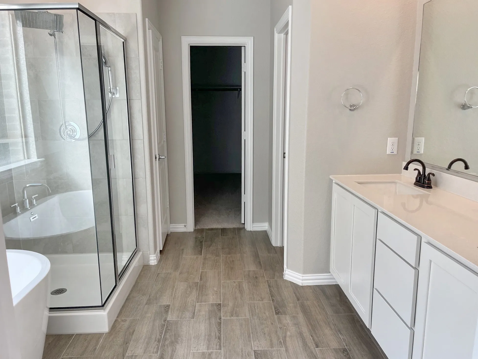 Single Family Residence For Sale in Collin County , 3513 Red Cardinal Court, Mc Kinney, Texas 75071, 4 Bedroom, 4 Bathroom, 2 Garage spaces, 3,098 Sqft, built in 2022, mls#21364218, Real Estate Agent in Mc Kinney, Homes For Sale in Collin county, Homes For Sale in Mc Kinney, Realtor in Mc Kinney Texas, Real Estate Brokerage Independent Realty Texas, Luminita Cordes Realtor