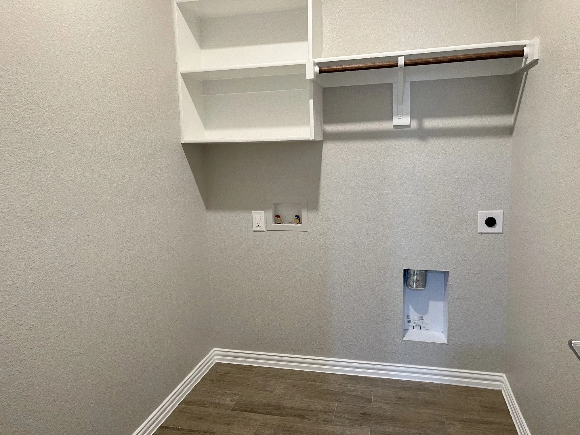 Single Family Residence For Sale in Collin County , 3513 Red Cardinal Court, Mc Kinney, Texas 75071, 4 Bedroom, 4 Bathroom, 2 Garage spaces, 3,098 Sqft, built in 2022, mls#21364218, Real Estate Agent in Mc Kinney, Homes For Sale in Collin county, Homes For Sale in Mc Kinney, Realtor in Mc Kinney Texas, Real Estate Brokerage Independent Realty Texas, Luminita Cordes Realtor