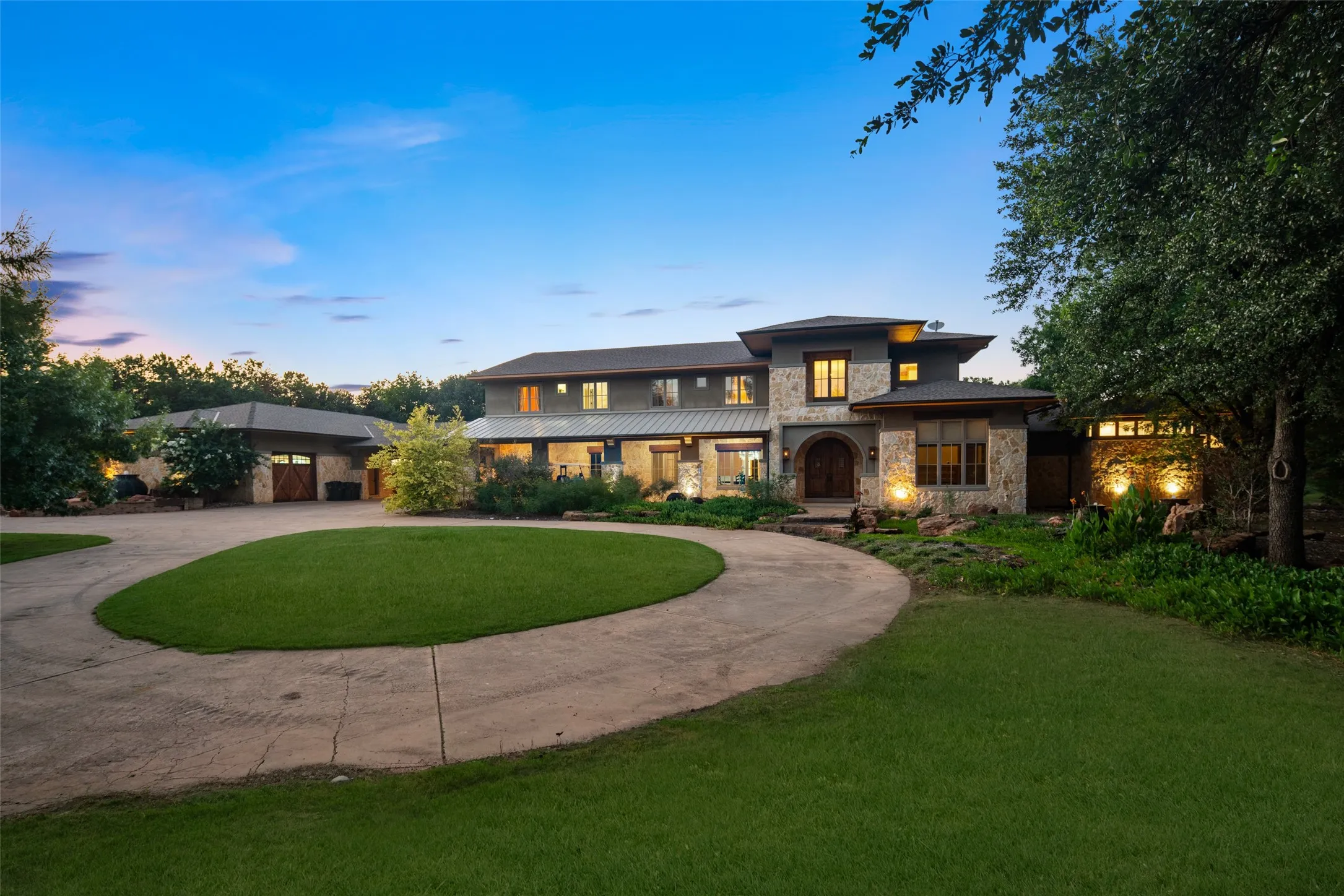 Single Family Residence For Sale in Collin County , 6 Wimbledon Court, Frisco, Texas 75034, 5 Bedroom, 8 Bathroom, 11 Garage spaces, 6,759 Sqft, built in 2008, Price $6,500,000, mls#21362366, Real Estate Agent in Frisco, Homes For Sale in Collin county, Homes For Sale in Frisco, Realtor in Frisco Texas, Real Estate Brokerage Independent Realty Texas, Luminita Cordes Realtor