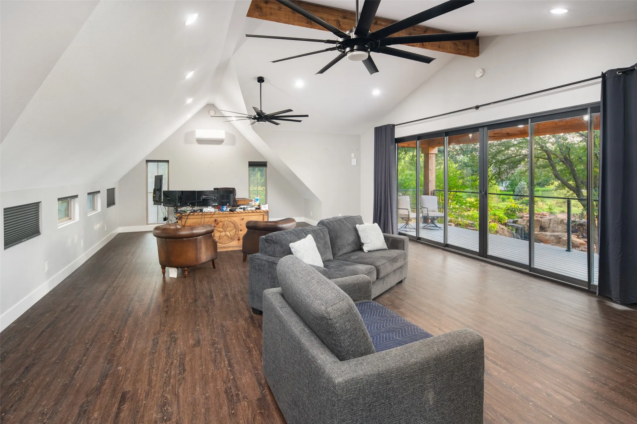 Single Family Residence For Sale in Collin County , 6 Wimbledon Court, Frisco, Texas 75034, 5 Bedroom, 8 Bathroom, 11 Garage spaces, 6,759 Sqft, built in 2008, Price $6,500,000, mls#21362366, Real Estate Agent in Frisco, Homes For Sale in Collin county, Homes For Sale in Frisco, Realtor in Frisco Texas, Real Estate Brokerage Independent Realty Texas, Luminita Cordes Realtor