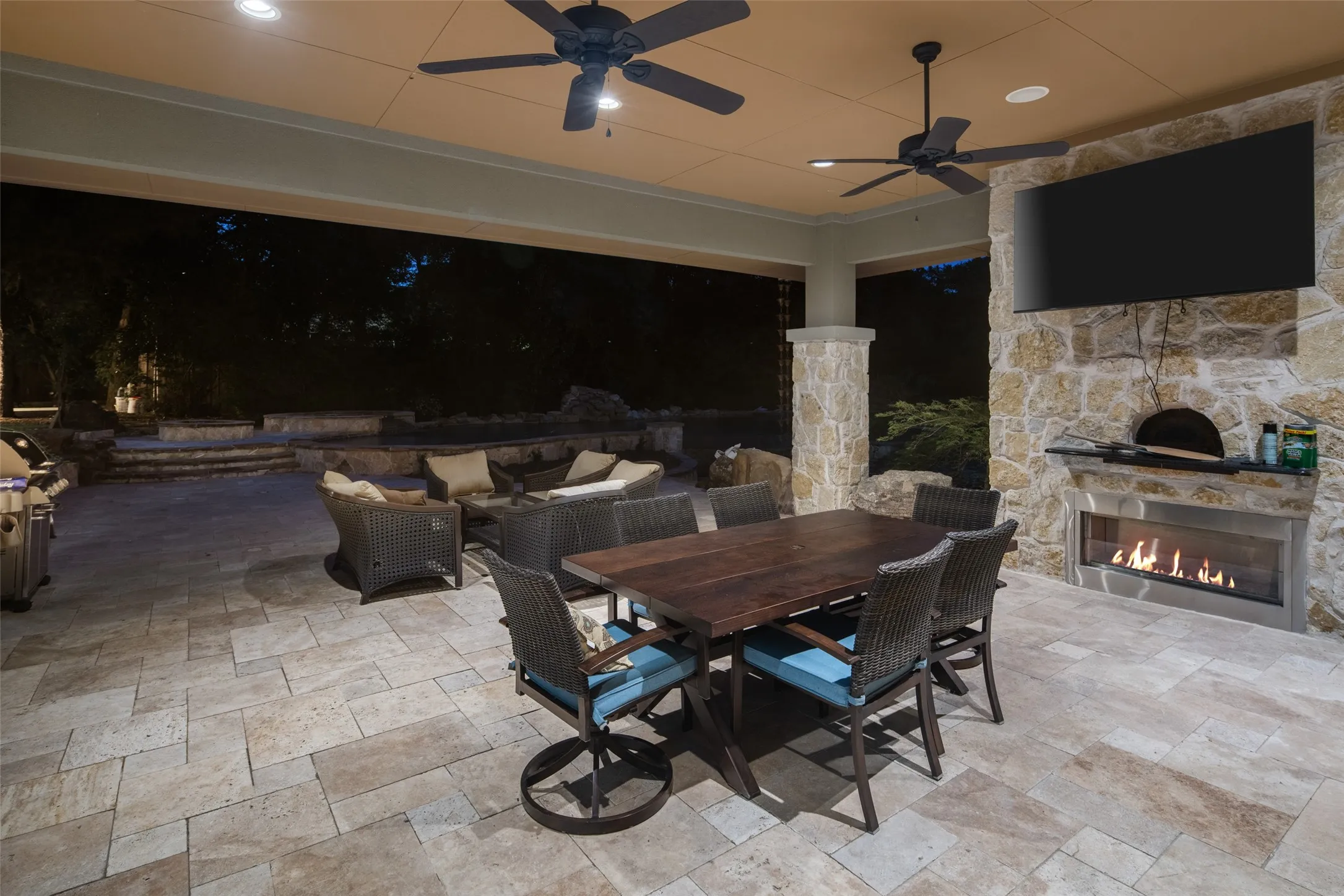 Single Family Residence For Sale in Collin County , 6 Wimbledon Court, Frisco, Texas 75034, 5 Bedroom, 8 Bathroom, 11 Garage spaces, 6,759 Sqft, built in 2008, Price $6,500,000, mls#21362366, Real Estate Agent in Frisco, Homes For Sale in Collin county, Homes For Sale in Frisco, Realtor in Frisco Texas, Real Estate Brokerage Independent Realty Texas, Luminita Cordes Realtor