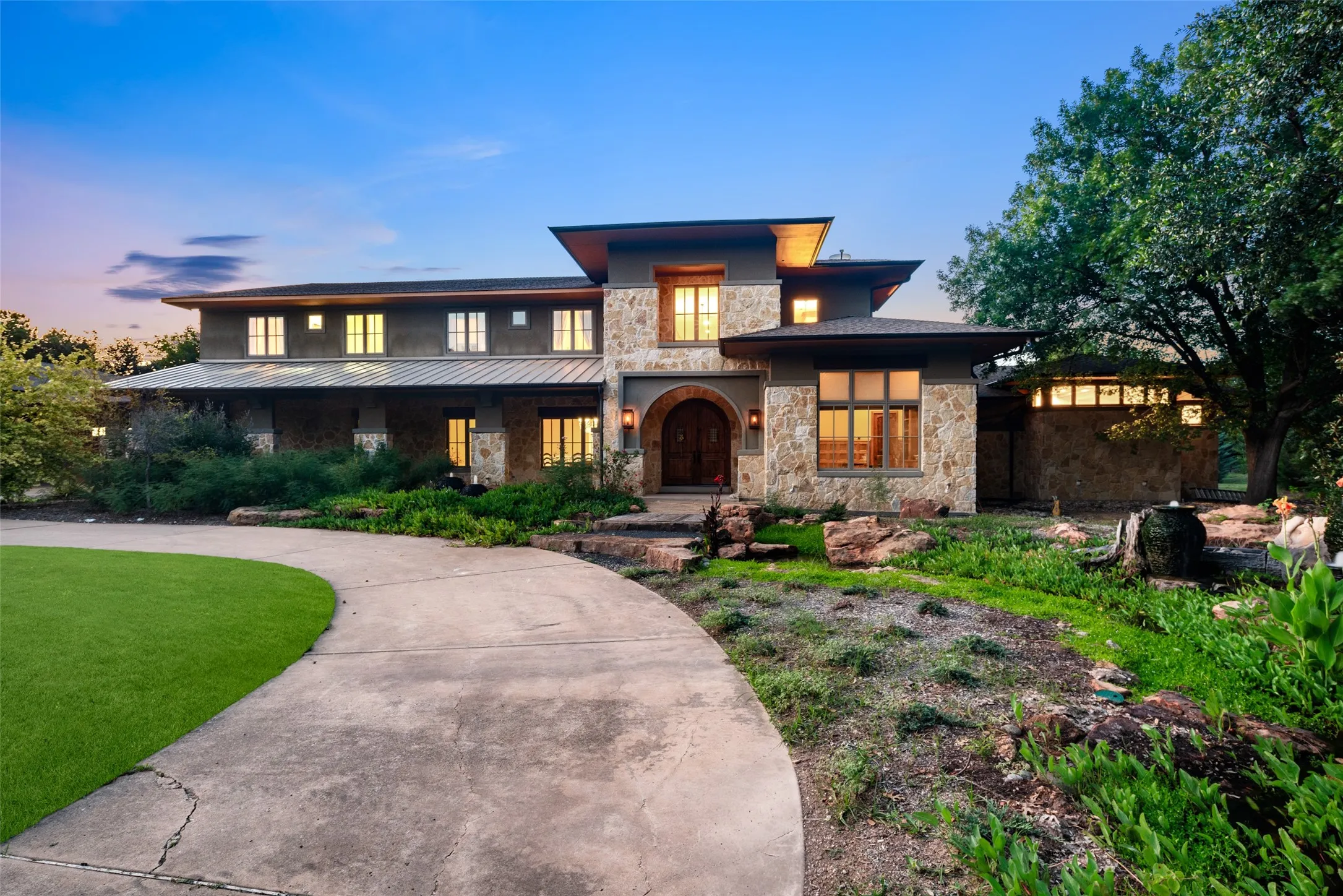 Single Family Residence For Sale in Collin County , 6 Wimbledon Court, Frisco, Texas 75034, 5 Bedroom, 8 Bathroom, 11 Garage spaces, 6,759 Sqft, built in 2008, Price $6,500,000, mls#21362366, Real Estate Agent in Frisco, Homes For Sale in Collin county, Homes For Sale in Frisco, Realtor in Frisco Texas, Real Estate Brokerage Independent Realty Texas, Luminita Cordes Realtor