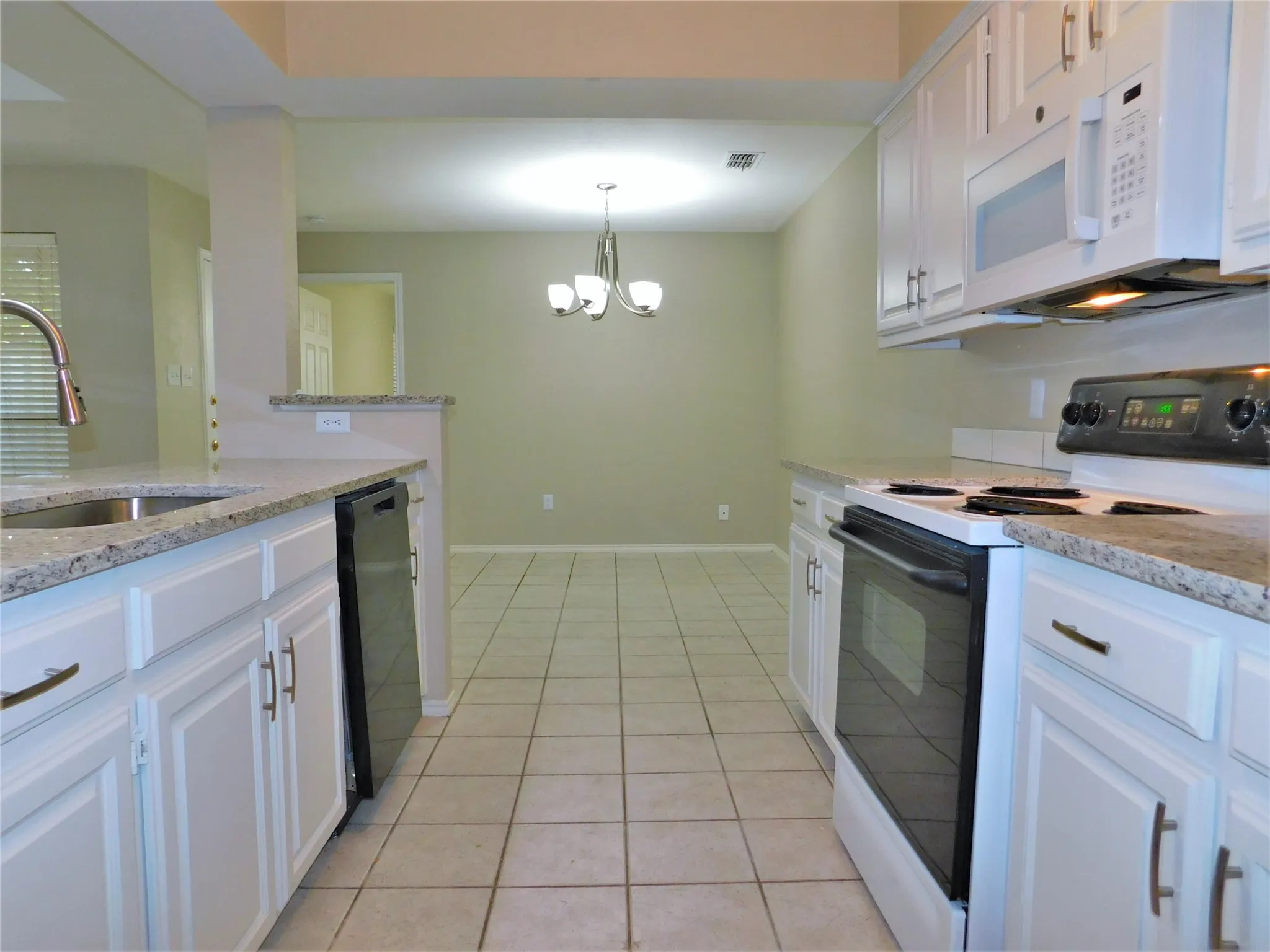 Duplex For Rent in Collin County , 8865 Camfield Way, Frisco, Texas 75033, 3 Bedroom, 2 Bathroom, Garage spaces, 1,287 Sqft, built in 1983, mls#21364316, Real Estate Agent in Frisco, Homes For Rent in Collin county, Homes For Rent in Frisco, Realtor in Frisco Texas, Real Estate Brokerage Independent Realty Texas, Luminita Cordes Realtor