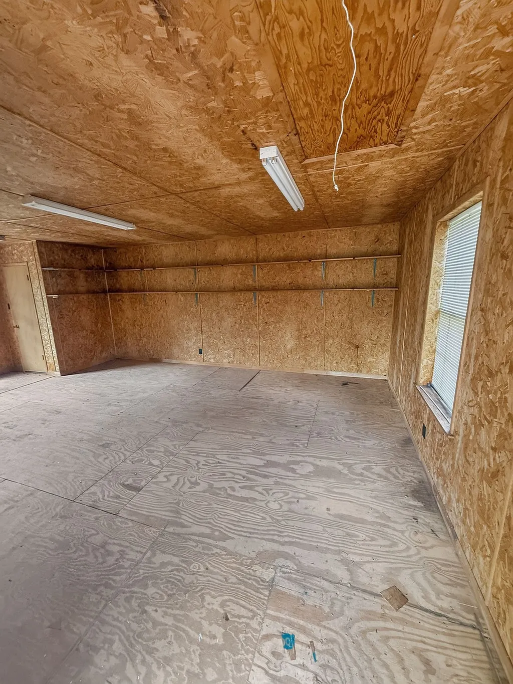 Single Family Residence For Sale in Hunt County , 4006 State HWY 34 S, Greenville, Texas 75402, 2 Bedroom, 2 Bathroom, 1 Garage spaces, 1,684 Sqft, built in 1980, mls#21363702, Real Estate Agent in Greenville, Homes For Sale in Hunt county, Homes For Sale in Greenville, Realtor in Greenville Texas, Real Estate Brokerage Independent Realty Texas, Luminita Cordes Realtor
