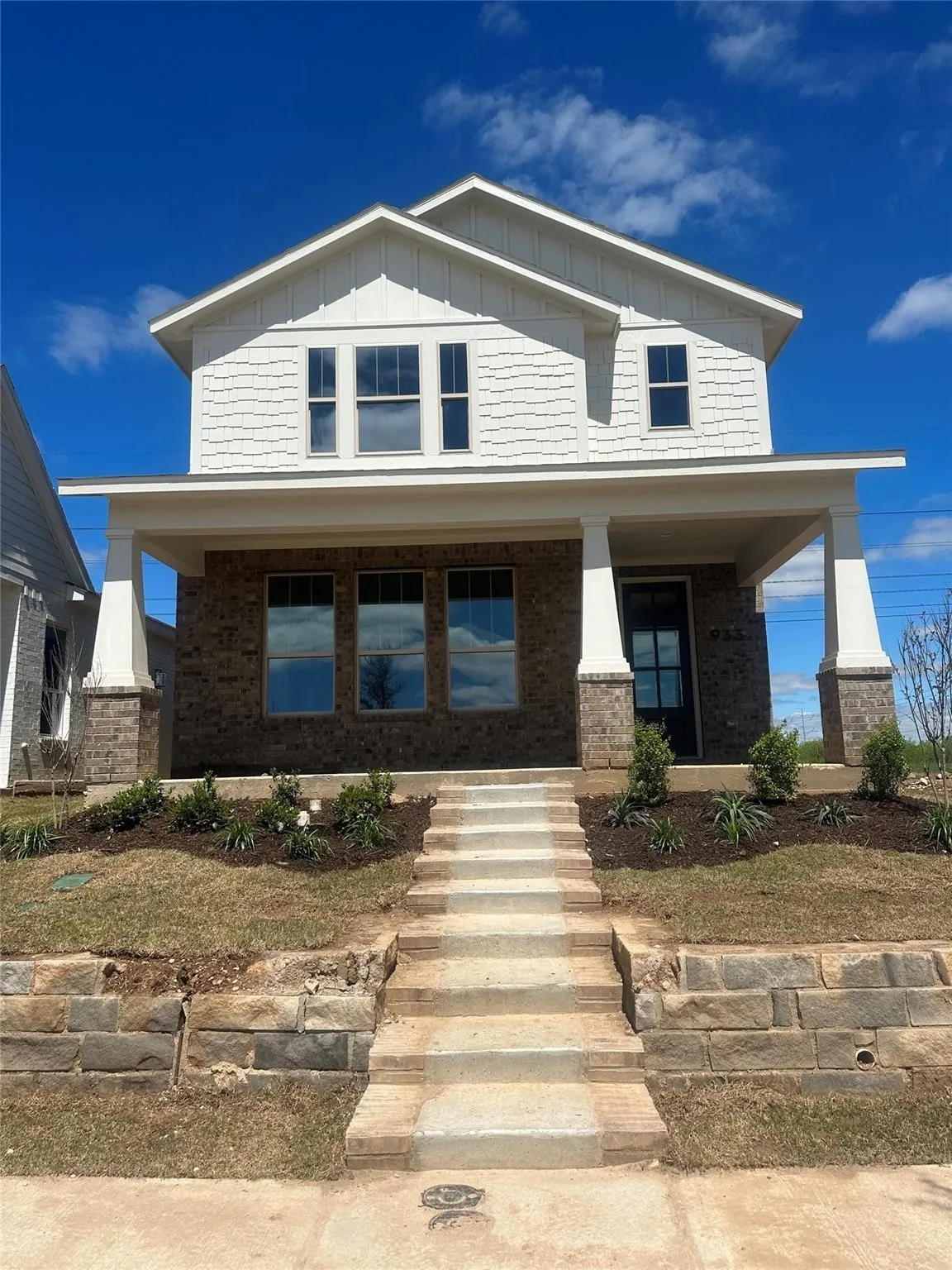 Single Family Residence For Rent in Tarrant County , 933 Carnation Drive, Crowley, Texas 76036, 3 Bedroom, 3 Bathroom, 2 Garage spaces, 2,169 Sqft, built in 2023, mls#21364231, Real Estate Agent in Crowley, Homes For Rent in Tarrant county, Homes For Rent in Crowley, Realtor in Crowley Texas, Real Estate Brokerage Independent Realty Texas, Luminita Cordes Realtor