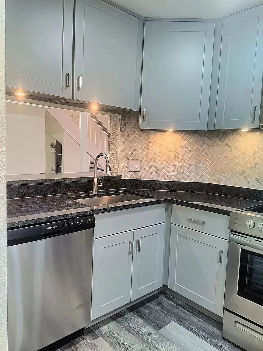 Condominium For Sale in Dallas County , 4217 Tierra, Irving, Texas 75038, 3 Bedroom, 3 Bathroom, 1 Garage spaces, 1,473 Sqft, built in 1984, mls#21364344, Real Estate Agent in Irving, Homes For Sale in Dallas county, Homes For Sale in Irving, Realtor in Irving Texas, Real Estate Brokerage Independent Realty Texas, Luminita Cordes Realtor