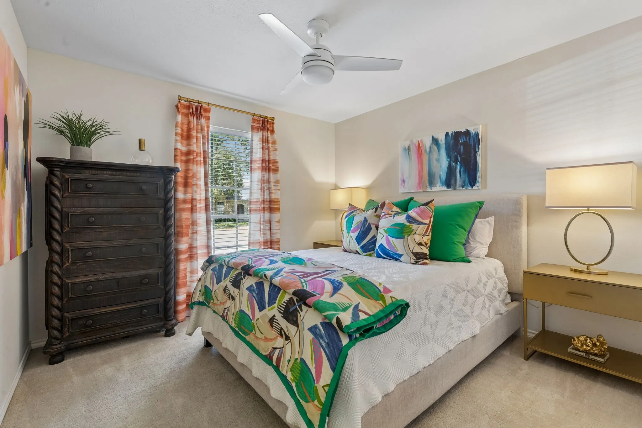 Beautiful secondary bedroom