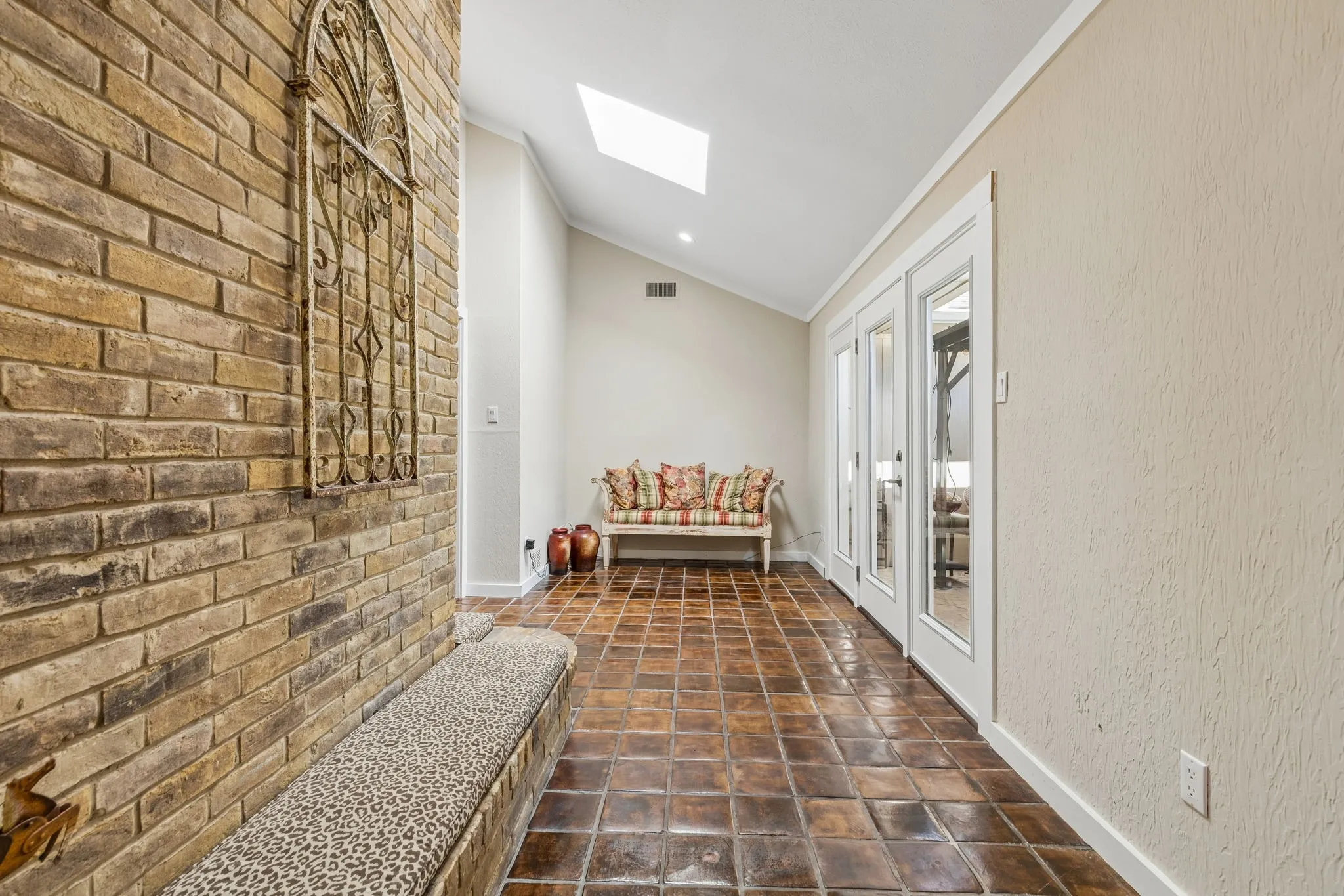 Previously used as an office this space filled with light
