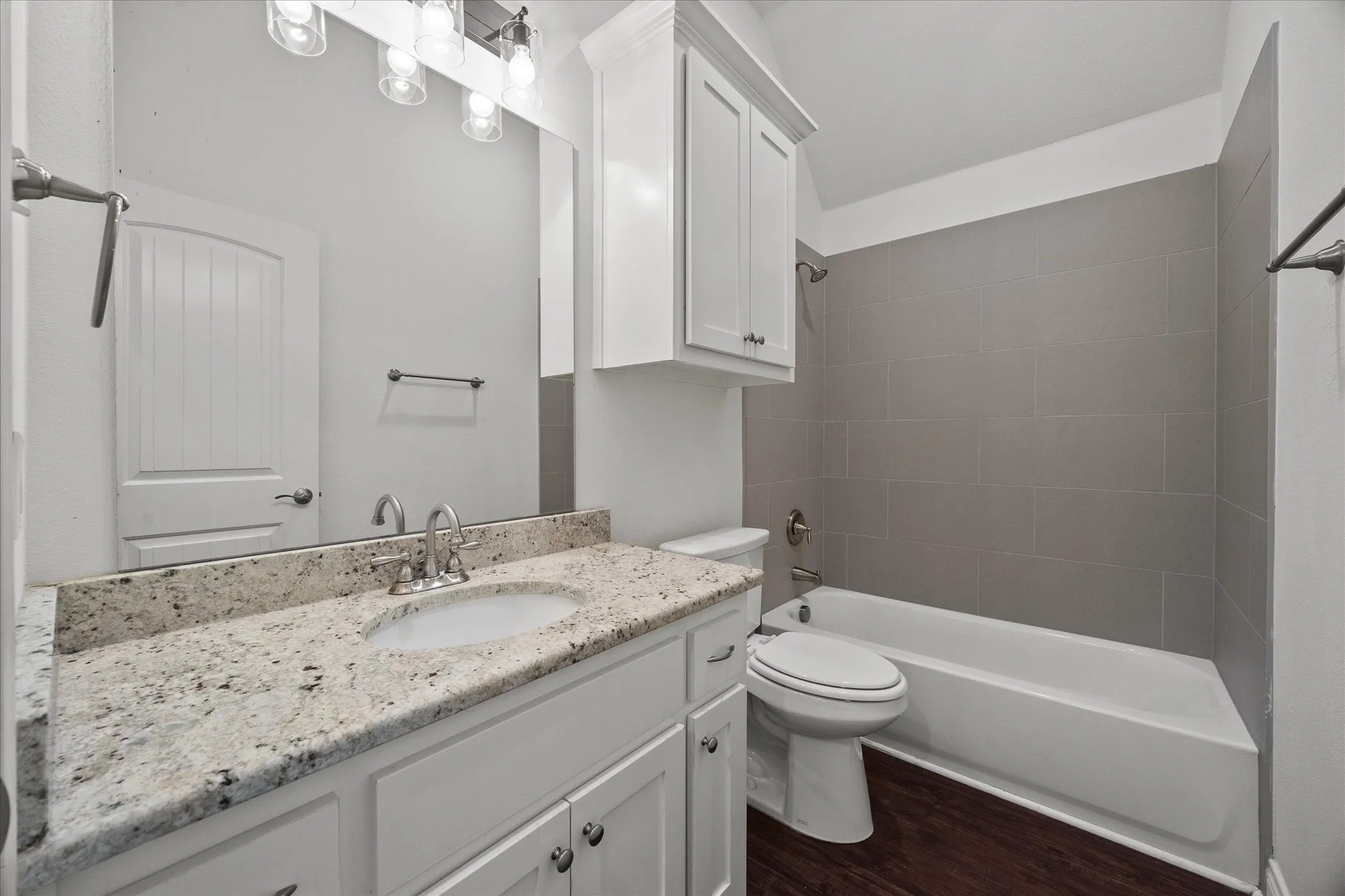 Single Family Residence For Sale in Hunt County , 8503 Christie Lane, Greenville, Texas 75402, 3 Bedroom, 2 Bathroom, 2 Garage spaces, 1,547 Sqft, built in 2021, mls#21364313, Real Estate Agent in Greenville, Homes For Sale in Hunt county, Homes For Sale in Greenville, Realtor in Greenville Texas, Real Estate Brokerage Independent Realty Texas, Luminita Cordes Realtor