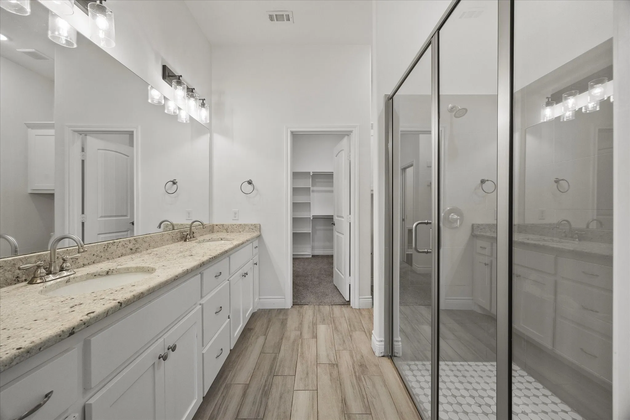 Single Family Residence For Sale in Hunt County , 8503 Christie Lane, Greenville, Texas 75402, 3 Bedroom, 2 Bathroom, 2 Garage spaces, 1,547 Sqft, built in 2021, mls#21364313, Real Estate Agent in Greenville, Homes For Sale in Hunt county, Homes For Sale in Greenville, Realtor in Greenville Texas, Real Estate Brokerage Independent Realty Texas, Luminita Cordes Realtor