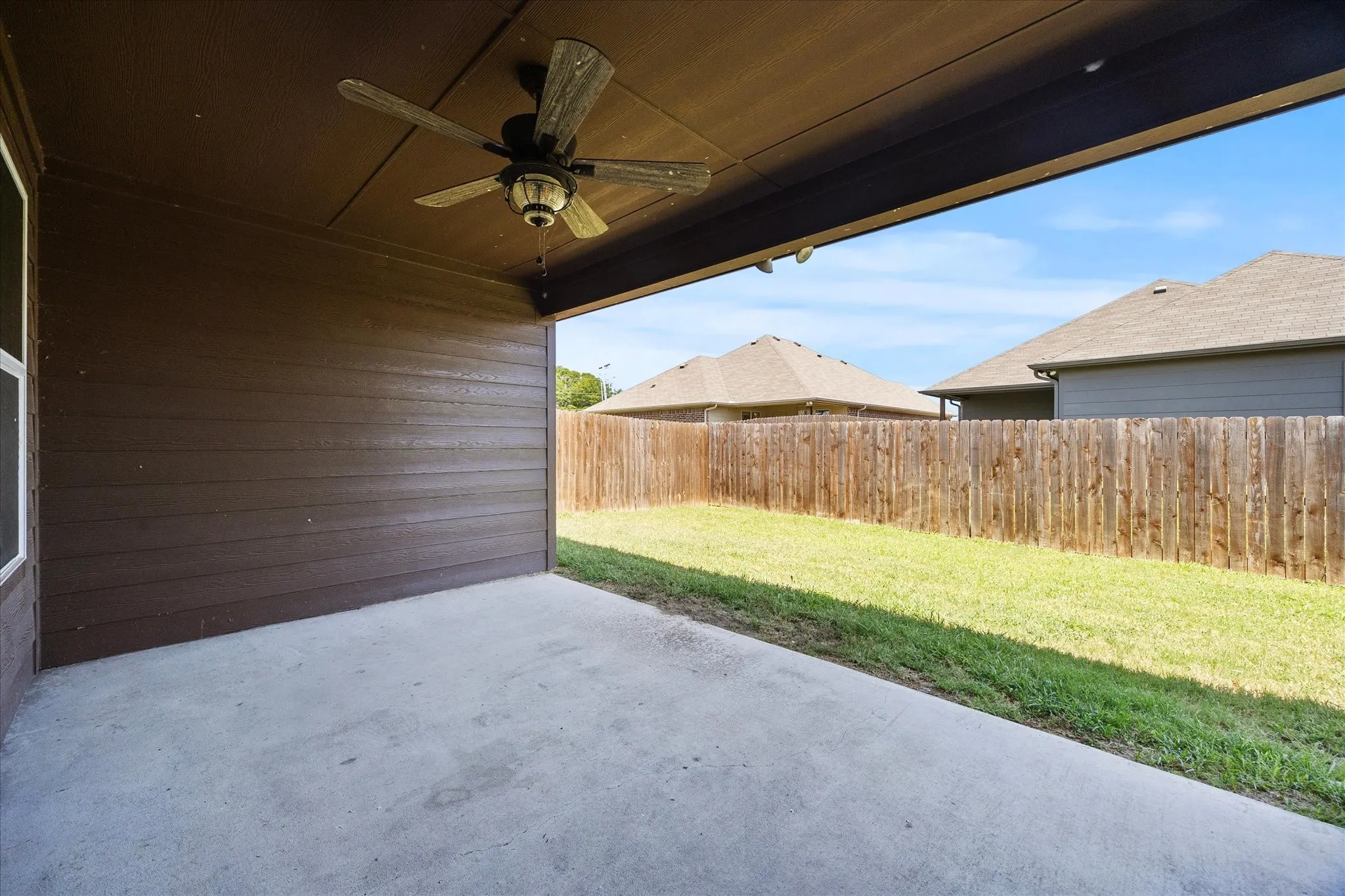 Single Family Residence For Sale in Hunt County , 8503 Christie Lane, Greenville, Texas 75402, 3 Bedroom, 2 Bathroom, 2 Garage spaces, 1,547 Sqft, built in 2021, mls#21364313, Real Estate Agent in Greenville, Homes For Sale in Hunt county, Homes For Sale in Greenville, Realtor in Greenville Texas, Real Estate Brokerage Independent Realty Texas, Luminita Cordes Realtor