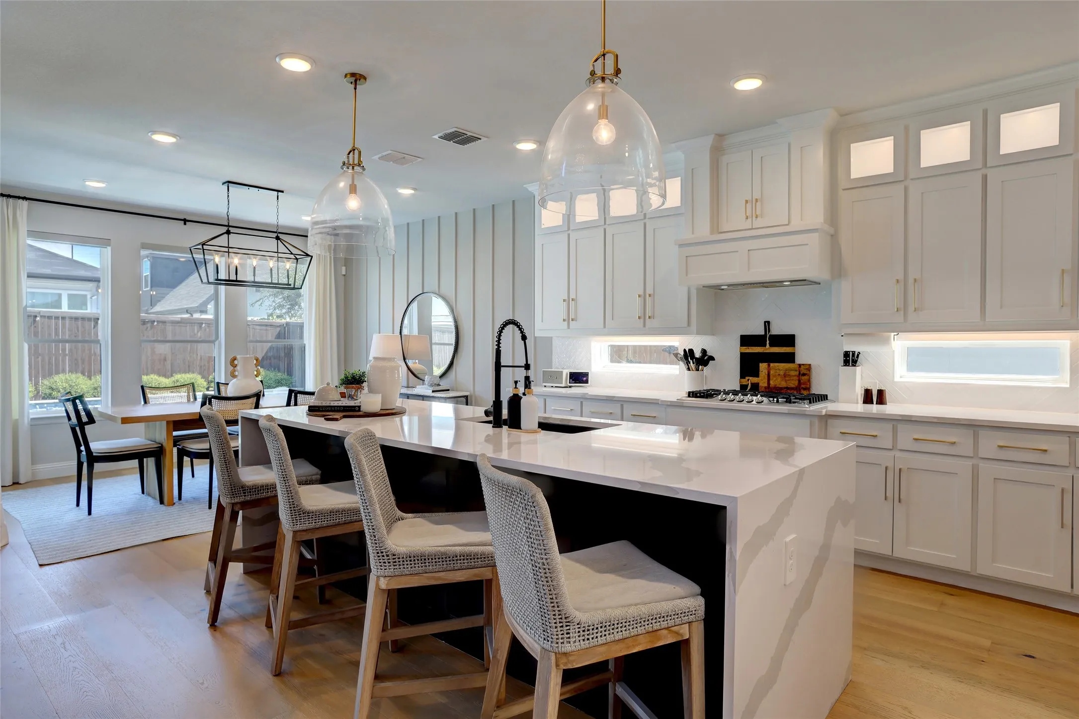 Single Family Residence For Sale in Collin County , 12802 Dust Commander Court, Frisco, Texas 75035, 5 Bedroom, 5 Bathroom, 3 Garage spaces, 4,145 Sqft, built in 2021, mls#21359225, Real Estate Agent in Frisco, Homes For Sale in Collin county, Homes For Sale in Frisco, Realtor in Frisco Texas, Real Estate Brokerage Independent Realty Texas, Luminita Cordes Realtor
