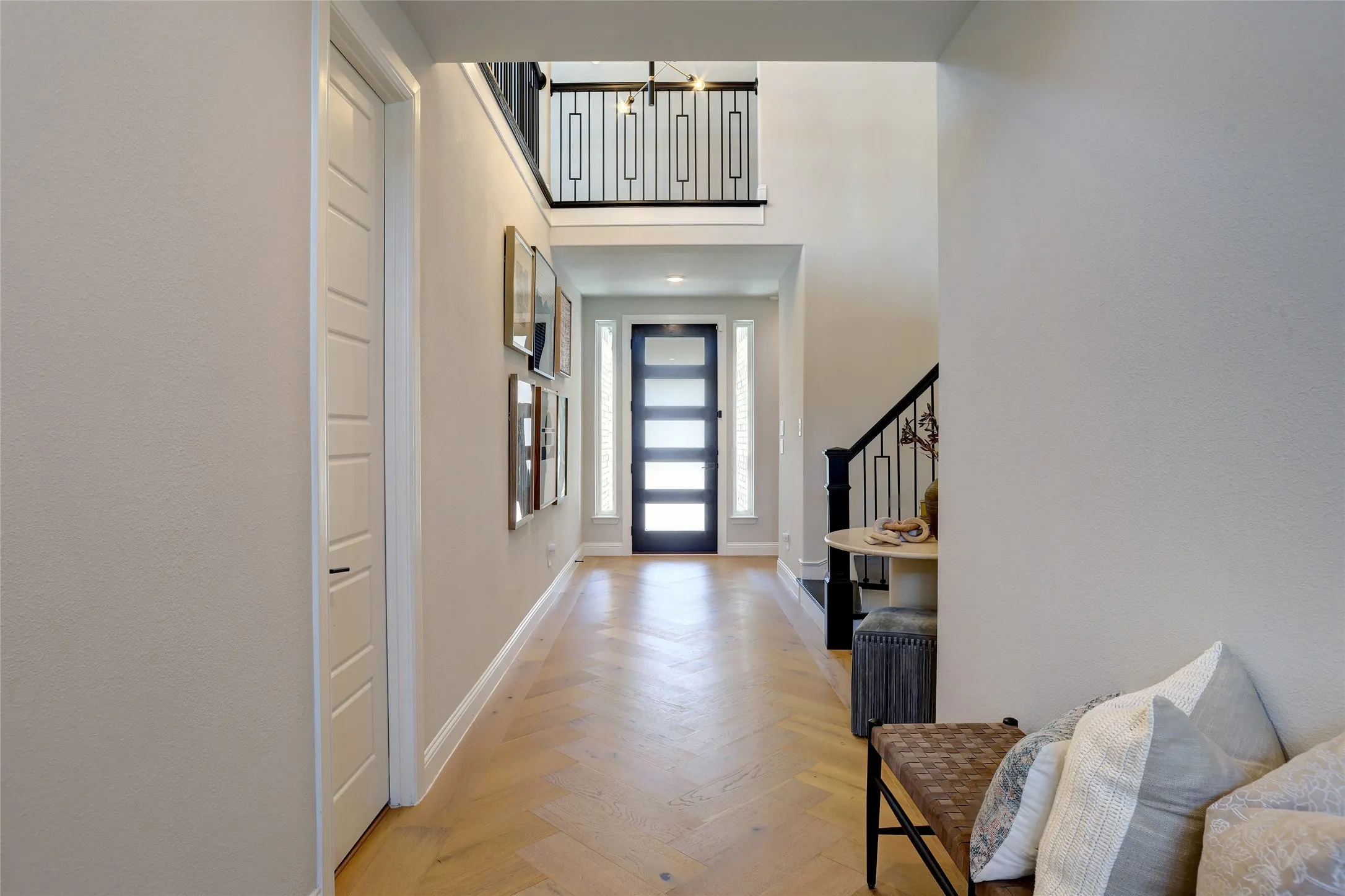 Single Family Residence For Sale in Collin County , 12802 Dust Commander Court, Frisco, Texas 75035, 5 Bedroom, 5 Bathroom, 3 Garage spaces, 4,145 Sqft, built in 2021, mls#21359225, Real Estate Agent in Frisco, Homes For Sale in Collin county, Homes For Sale in Frisco, Realtor in Frisco Texas, Real Estate Brokerage Independent Realty Texas, Luminita Cordes Realtor