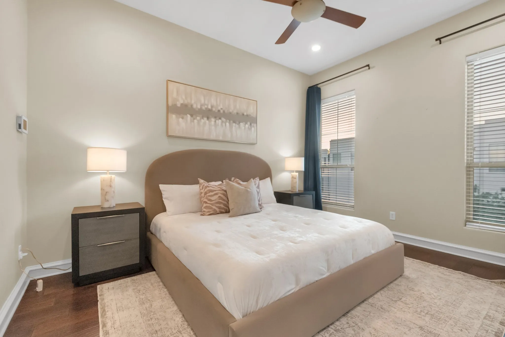 Condominium For Sale in Dallas County , 2100 N Fitzhugh Avenue K, Dallas, Texas 75204, 2 Bedroom, 3 Bathroom, 2 Garage spaces, 1,394 Sqft, built in 2007, mls#21342380, Real Estate Agent in Dallas, Homes For Sale in Dallas county, Homes For Sale in Dallas, Realtor in Dallas Texas, Real Estate Brokerage Independent Realty Texas, Luminita Cordes Realtor
