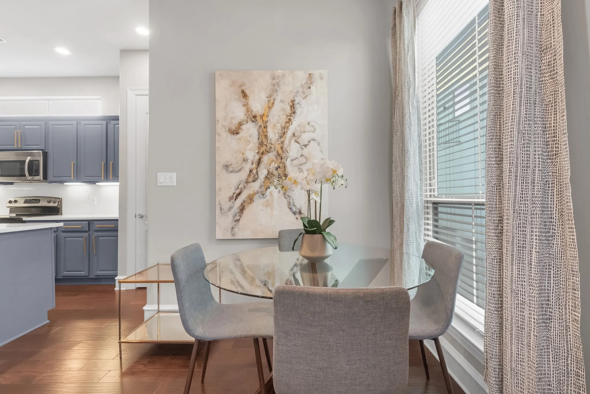 Condominium For Sale in Dallas County , 2100 N Fitzhugh Avenue K, Dallas, Texas 75204, 2 Bedroom, 3 Bathroom, 2 Garage spaces, 1,394 Sqft, built in 2007, mls#21342380, Real Estate Agent in Dallas, Homes For Sale in Dallas county, Homes For Sale in Dallas, Realtor in Dallas Texas, Real Estate Brokerage Independent Realty Texas, Luminita Cordes Realtor