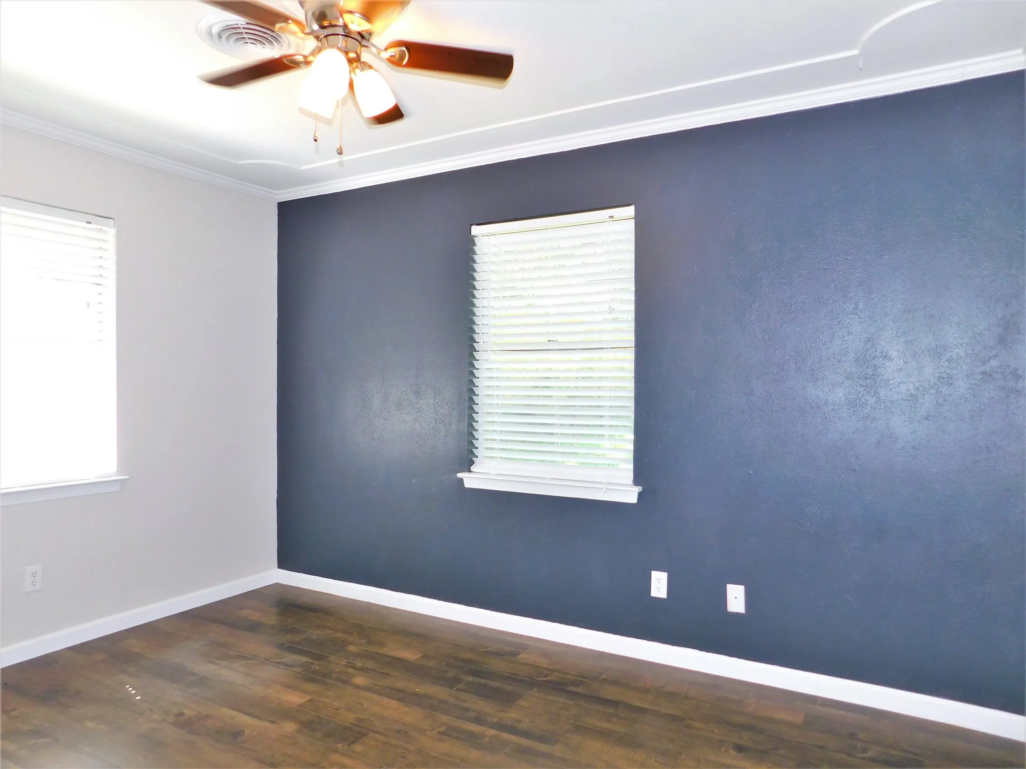 Single Family Residence For Rent in Denton County , 720 Chisholm Trail, Denton, Texas 76209, 3 Bedroom, 2 Bathroom, 1 Garage spaces, 1,356 Sqft, built in 1973, mls#21364337, Real Estate Agent in Denton, Homes For Rent in Denton county, Homes For Rent in Denton, Realtor in Denton Texas, Real Estate Brokerage Independent Realty Texas, Luminita Cordes Realtor