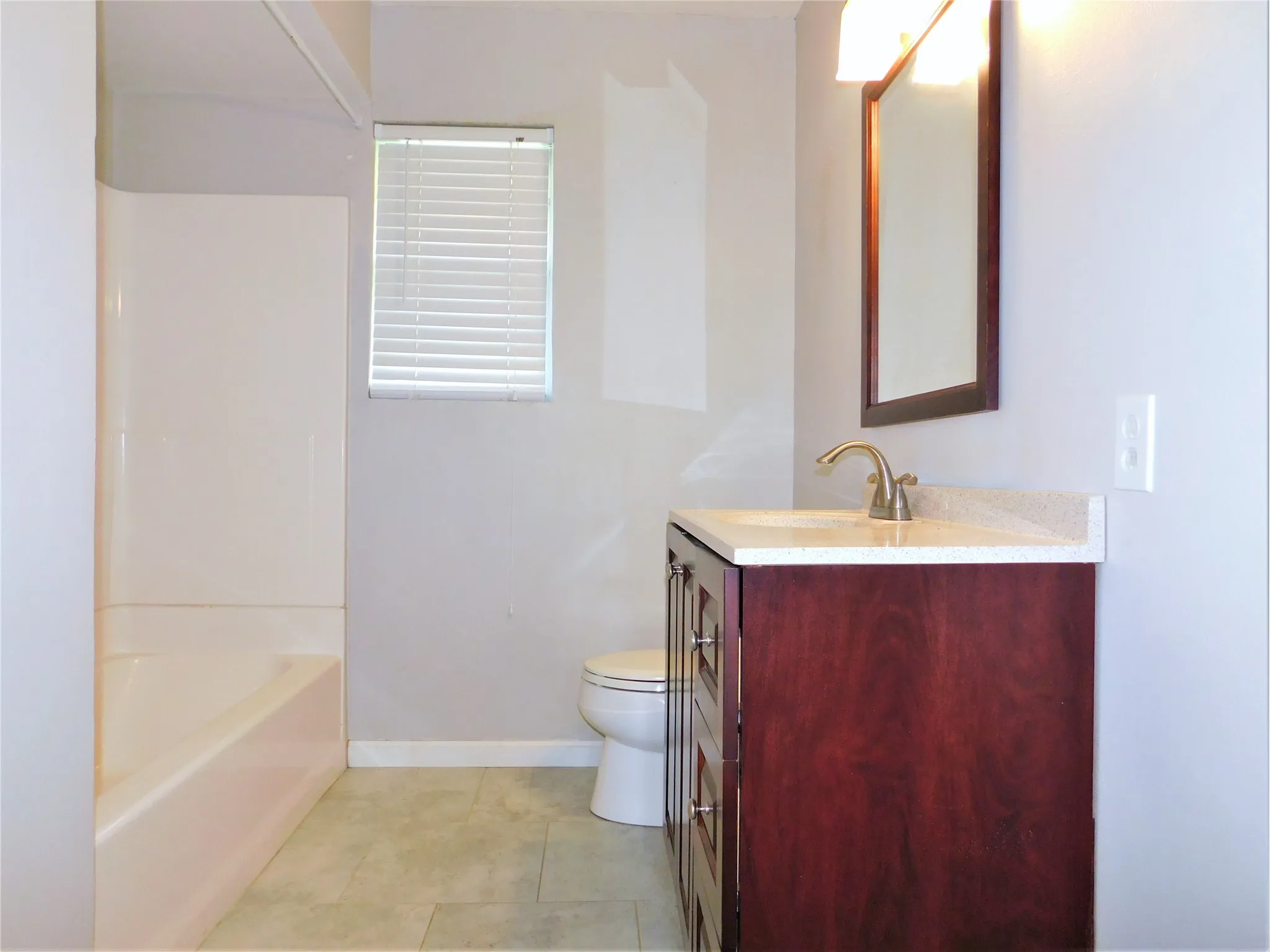 Single Family Residence For Rent in Denton County , 720 Chisholm Trail, Denton, Texas 76209, 3 Bedroom, 2 Bathroom, 1 Garage spaces, 1,356 Sqft, built in 1973, mls#21364337, Real Estate Agent in Denton, Homes For Rent in Denton county, Homes For Rent in Denton, Realtor in Denton Texas, Real Estate Brokerage Independent Realty Texas, Luminita Cordes Realtor