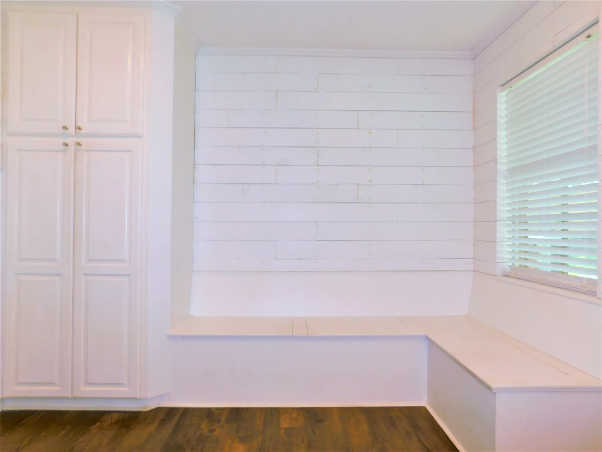 Single Family Residence For Rent in Denton County , 720 Chisholm Trail, Denton, Texas 76209, 3 Bedroom, 2 Bathroom, 1 Garage spaces, 1,356 Sqft, built in 1973, mls#21364337, Real Estate Agent in Denton, Homes For Rent in Denton county, Homes For Rent in Denton, Realtor in Denton Texas, Real Estate Brokerage Independent Realty Texas, Luminita Cordes Realtor