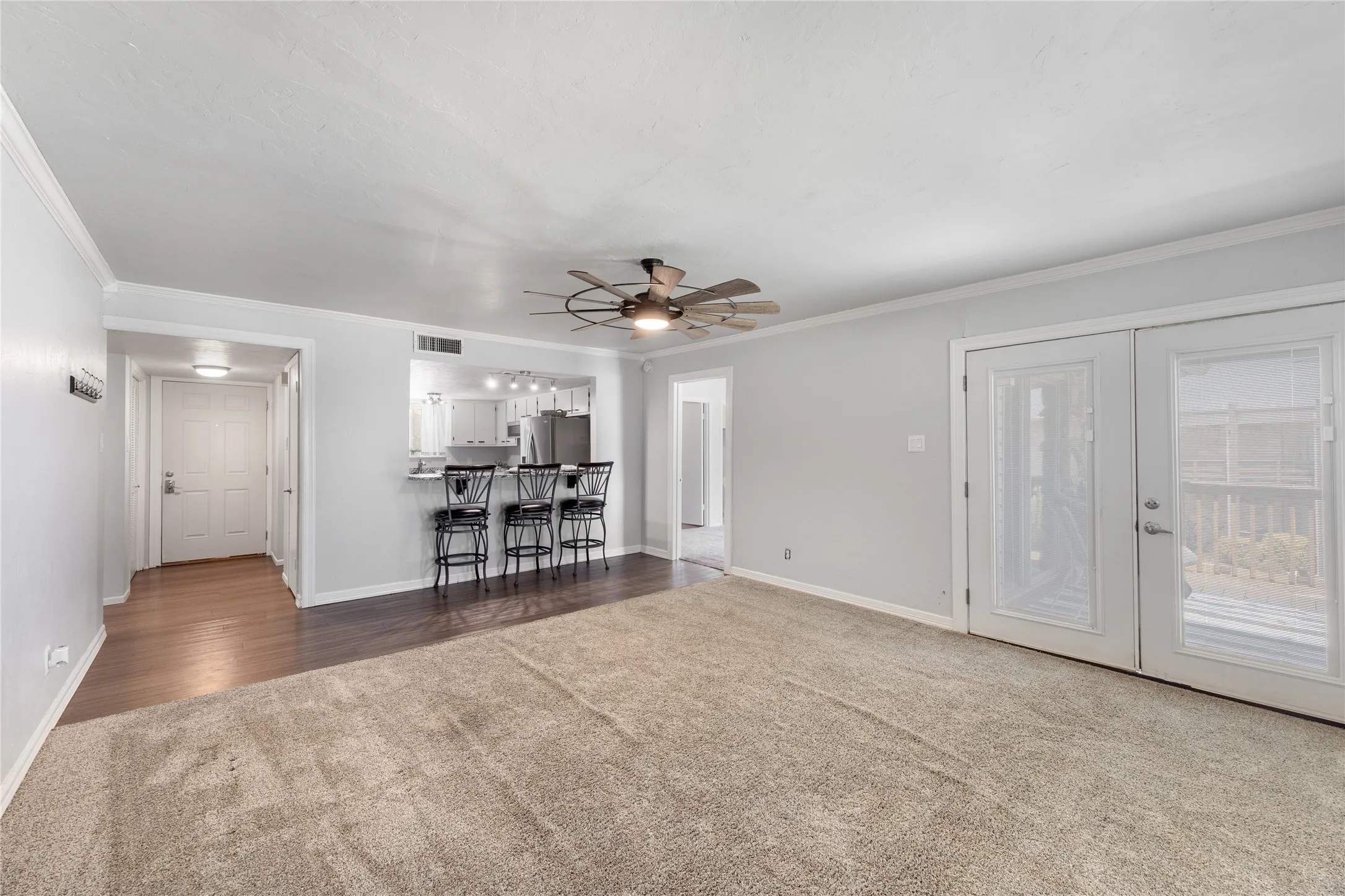 Condominium For Sale in Wise County , 108 Harbor Drive 204, Runaway Bay, Texas 76426, 3 Bedroom, 2 Bathroom, Garage spaces, 1,213 Sqft, built in 1968, mls#21364356, Real Estate Agent in Runaway Bay, Homes For Sale in Wise county, Homes For Sale in Runaway Bay, Realtor in Runaway Bay Texas, Real Estate Brokerage Independent Realty Texas, Luminita Cordes Realtor
