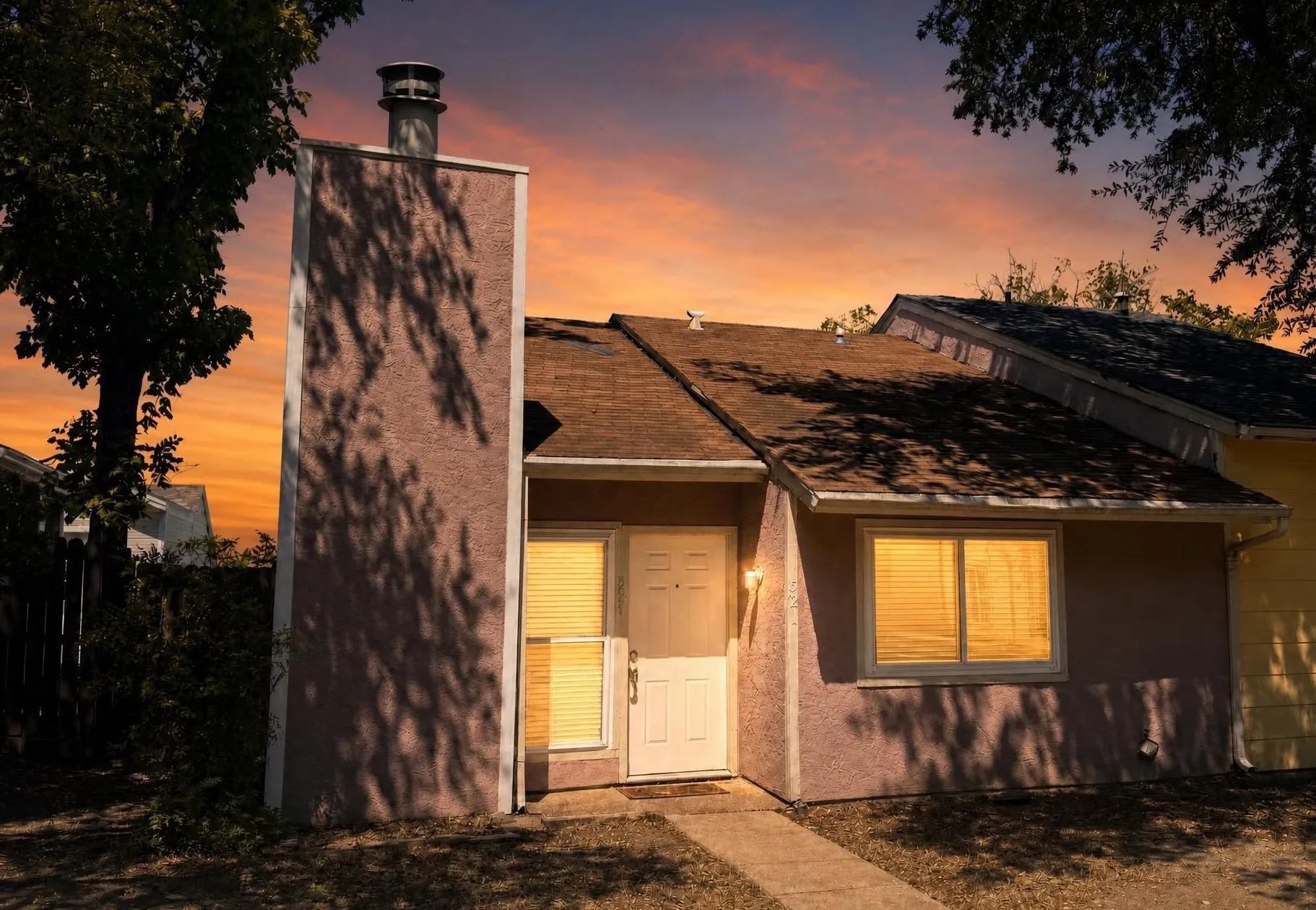 Townhouse For Sale in Collin County , 521 Pine Trail Drive, Allen, Texas 75002, 2 Bedroom, 2 Bathroom, Garage spaces, 992 Sqft, built in 1978, mls#21353503, Real Estate Agent in Allen, Homes For Sale in Collin county, Homes For Sale in Allen, Realtor in Allen Texas, Real Estate Brokerage Independent Realty Texas, Luminita Cordes Realtor