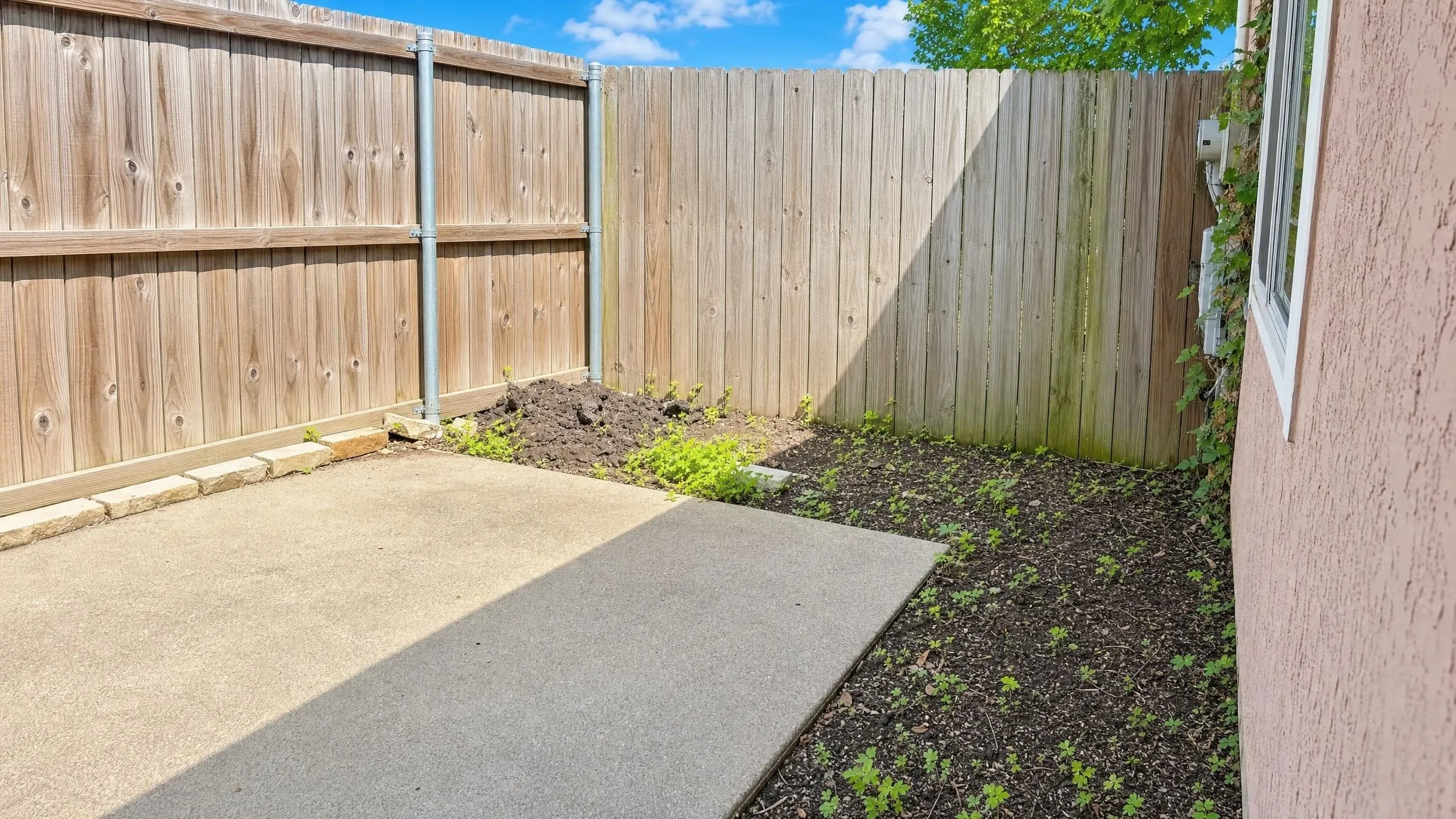 Townhouse For Sale in Collin County , 521 Pine Trail Drive, Allen, Texas 75002, 2 Bedroom, 2 Bathroom, Garage spaces, 992 Sqft, built in 1978, mls#21353503, Real Estate Agent in Allen, Homes For Sale in Collin county, Homes For Sale in Allen, Realtor in Allen Texas, Real Estate Brokerage Independent Realty Texas, Luminita Cordes Realtor