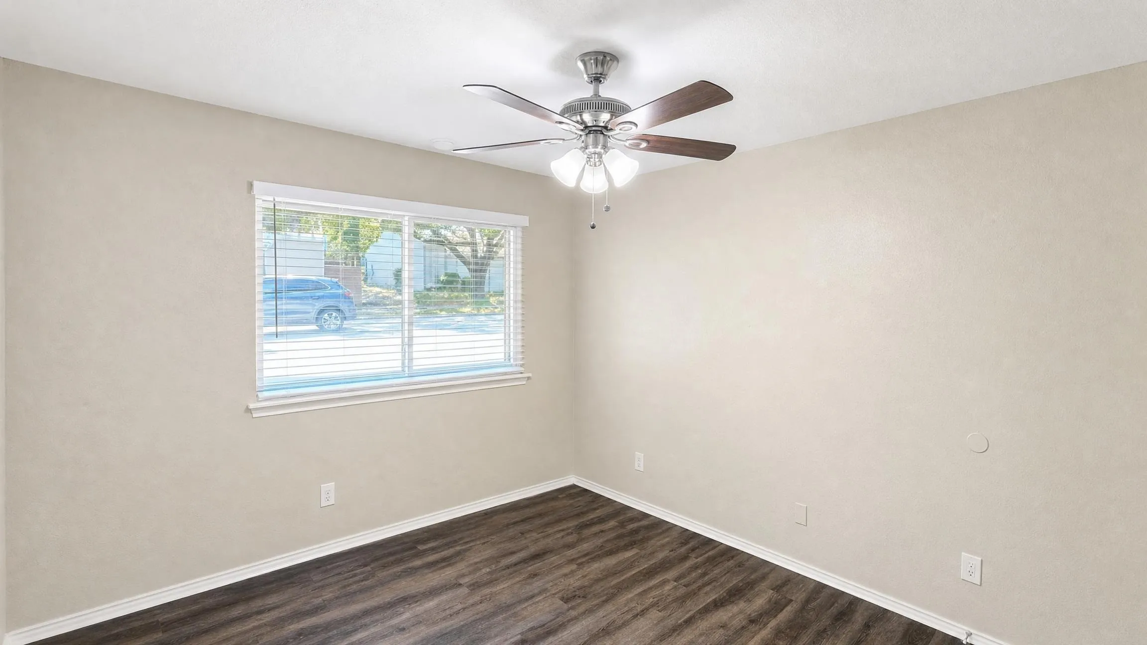 Townhouse For Sale in Collin County , 521 Pine Trail Drive, Allen, Texas 75002, 2 Bedroom, 2 Bathroom, Garage spaces, 992 Sqft, built in 1978, mls#21353503, Real Estate Agent in Allen, Homes For Sale in Collin county, Homes For Sale in Allen, Realtor in Allen Texas, Real Estate Brokerage Independent Realty Texas, Luminita Cordes Realtor
