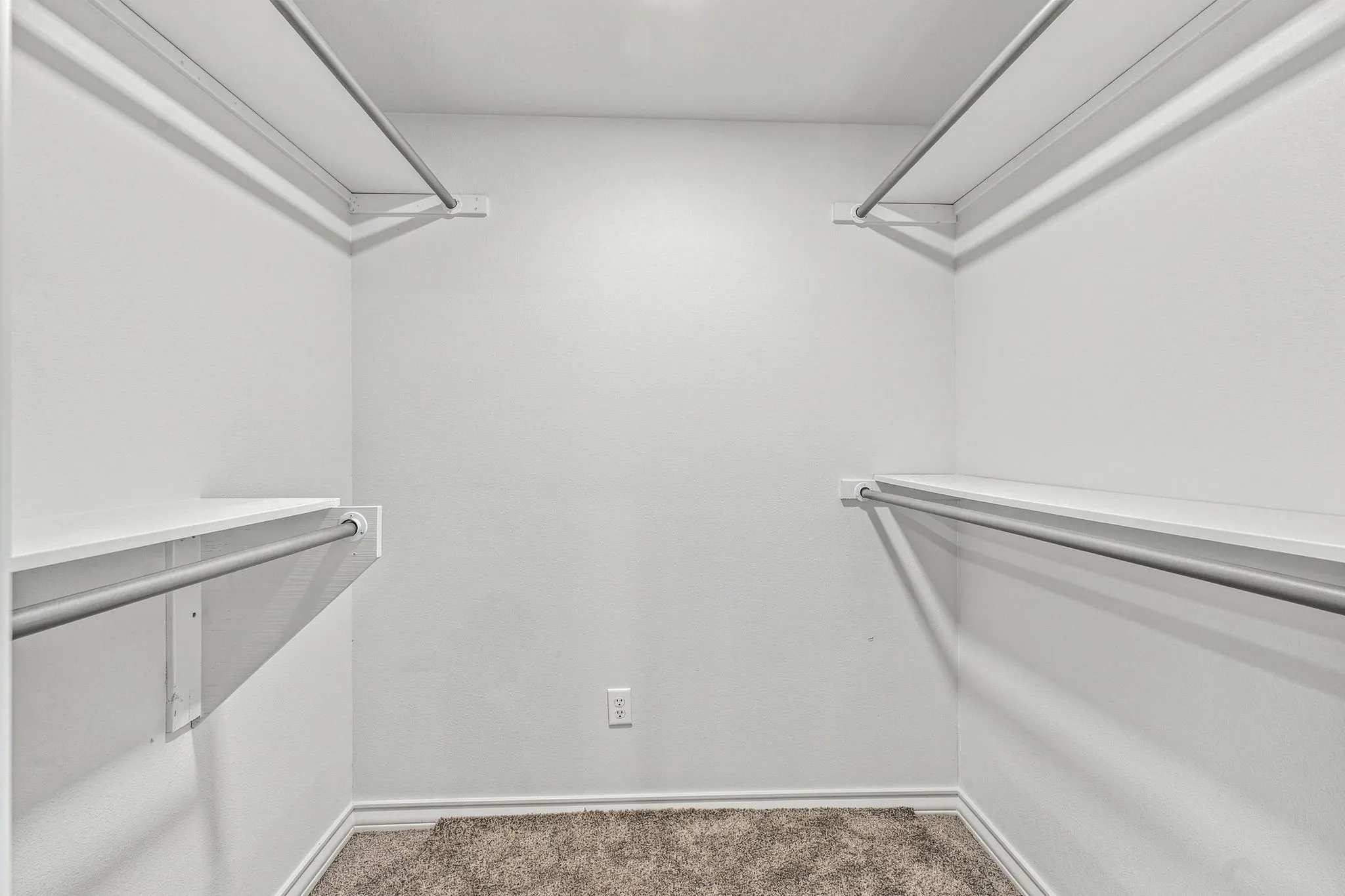 Single Family Residence For Sale in Young County , 828 Indiana Street, Graham, Texas 76450, 3 Bedroom, 2 Bathroom, Garage spaces, 1,146 Sqft, built in 1950, mls#21358016, Real Estate Agent in Graham, Homes For Sale in Young county, Homes For Sale in Graham, Realtor in Graham Texas, Real Estate Brokerage Independent Realty Texas, Luminita Cordes Realtor
