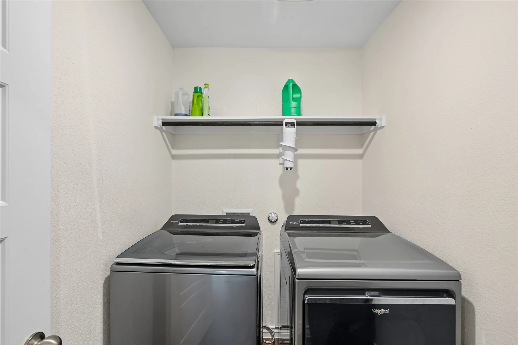 Single Family Residence For Rent in Tarrant County , 10617 Stag Lane, Fort Worth, Texas 76036, 3 Bedroom, 3 Bathroom, 2 Garage spaces, 1,721 Sqft, built in 2025, mls#21363492, Real Estate Agent in Fort Worth, Homes For Rent in Tarrant county, Homes For Rent in Fort Worth, Realtor in Fort Worth Texas, Real Estate Brokerage Independent Realty Texas, Luminita Cordes Realtor