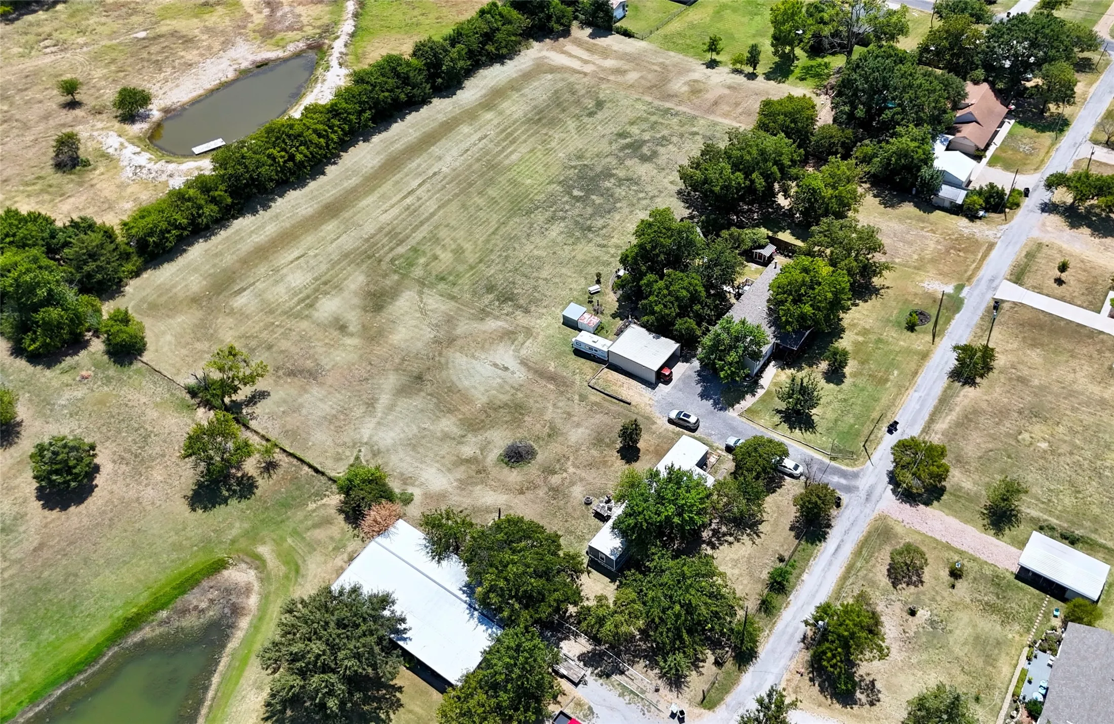 Improved Land For Sale in Grayson County , 610 N 9th Street, Gunter, Texas 75058, 0, 0, Garage spaces, 0 Sqft, built in 1982, mls#21363585, Real Estate Agent in Gunter, Homes For Sale in Grayson county, Homes For Sale in Gunter, Realtor in Gunter Texas, Real Estate Brokerage Independent Realty Texas, Luminita Cordes Realtor
