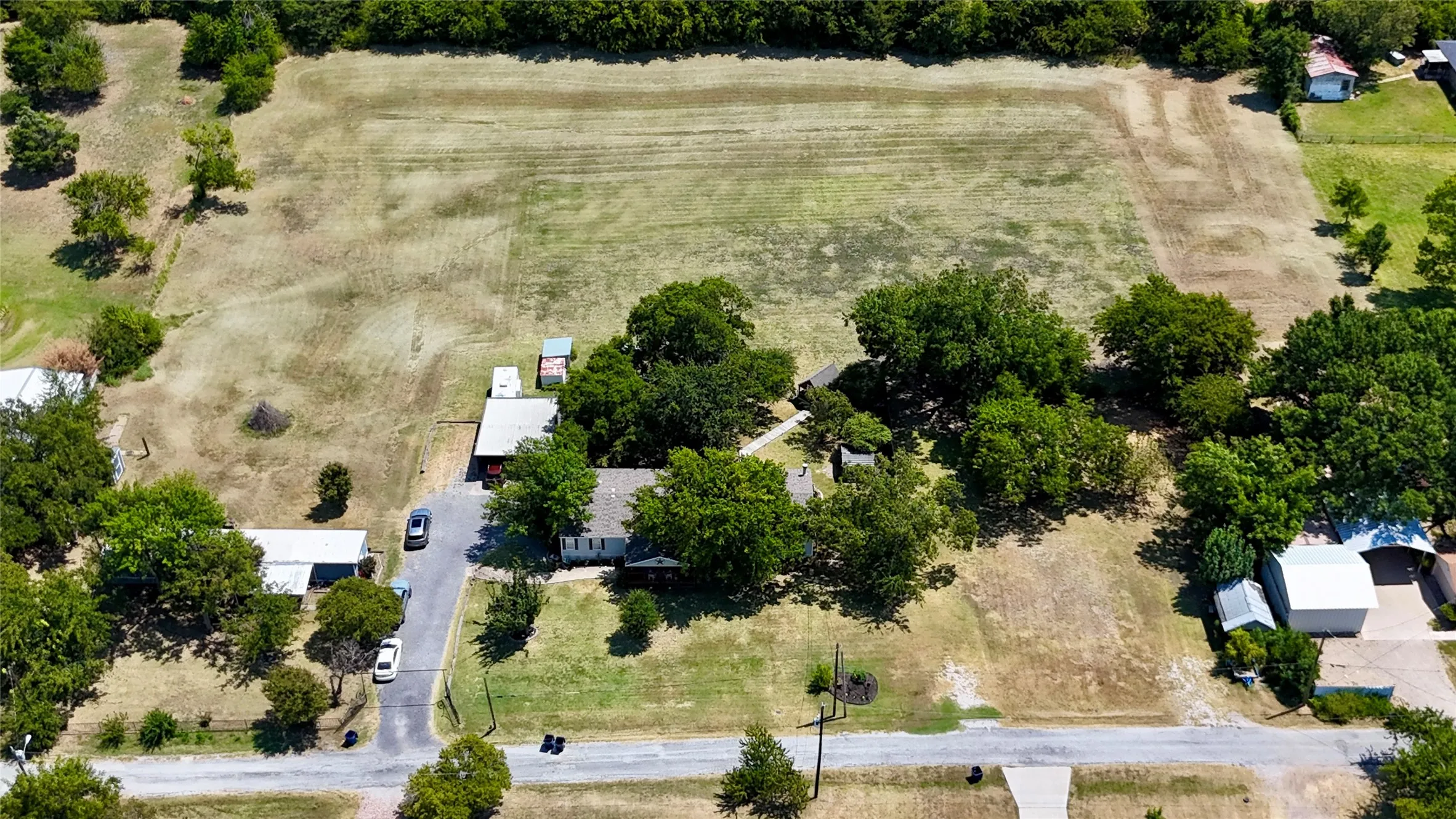 Improved Land For Sale in Grayson County , 610 N 9th Street, Gunter, Texas 75058, 0, 0, Garage spaces, 0 Sqft, built in 1982, mls#21363585, Real Estate Agent in Gunter, Homes For Sale in Grayson county, Homes For Sale in Gunter, Realtor in Gunter Texas, Real Estate Brokerage Independent Realty Texas, Luminita Cordes Realtor