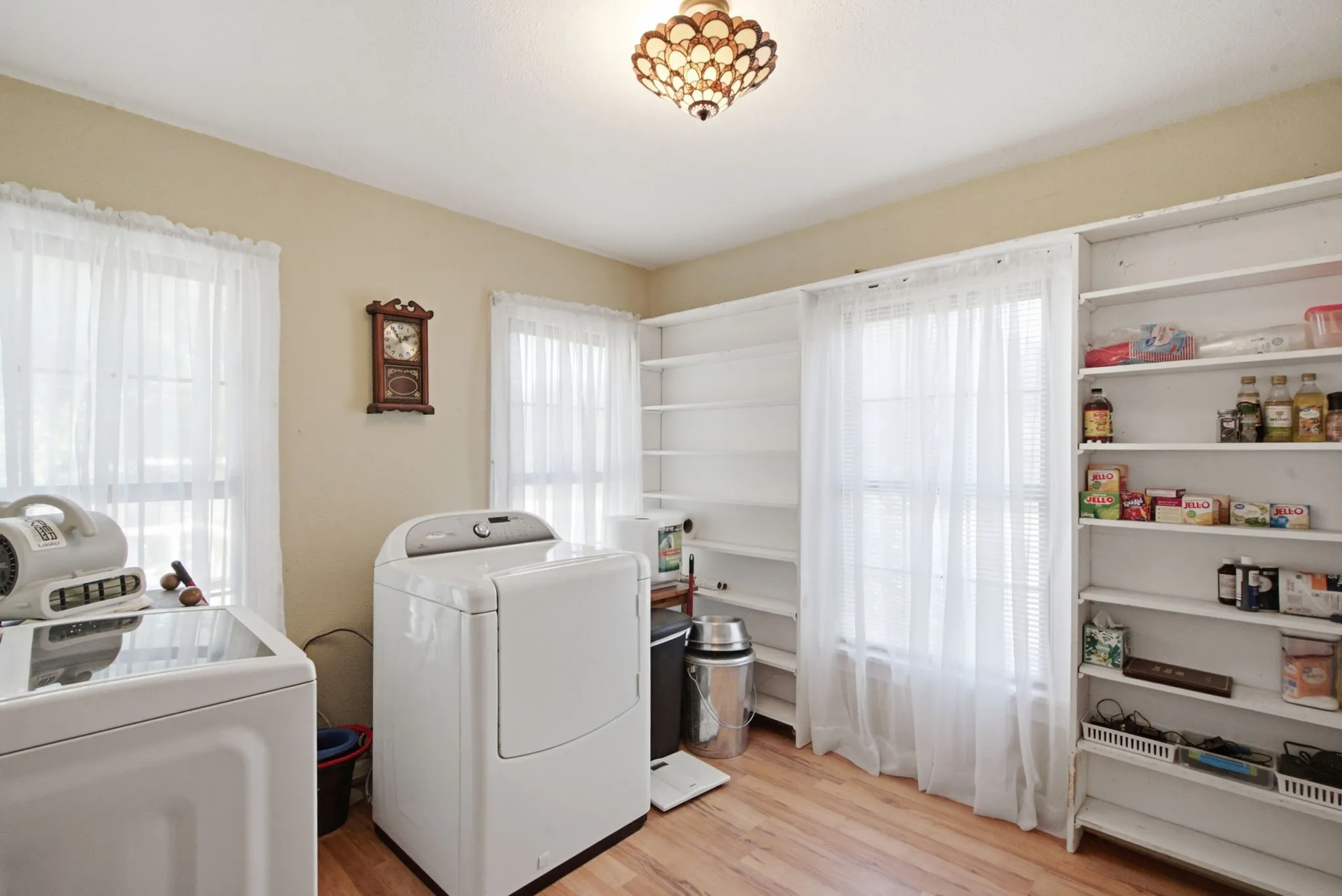 Single Family Residence For Sale in Tarrant County , 112 Sandra Drive, Azle, Texas 76020, 2 Bedroom, 1 Bathroom, Garage spaces, 1,000 Sqft, built in 0, mls#21359373, Real Estate Agent in Azle, Homes For Sale in Tarrant county, Homes For Sale in Azle, Realtor in Azle Texas, Real Estate Brokerage Independent Realty Texas, Luminita Cordes Realtor