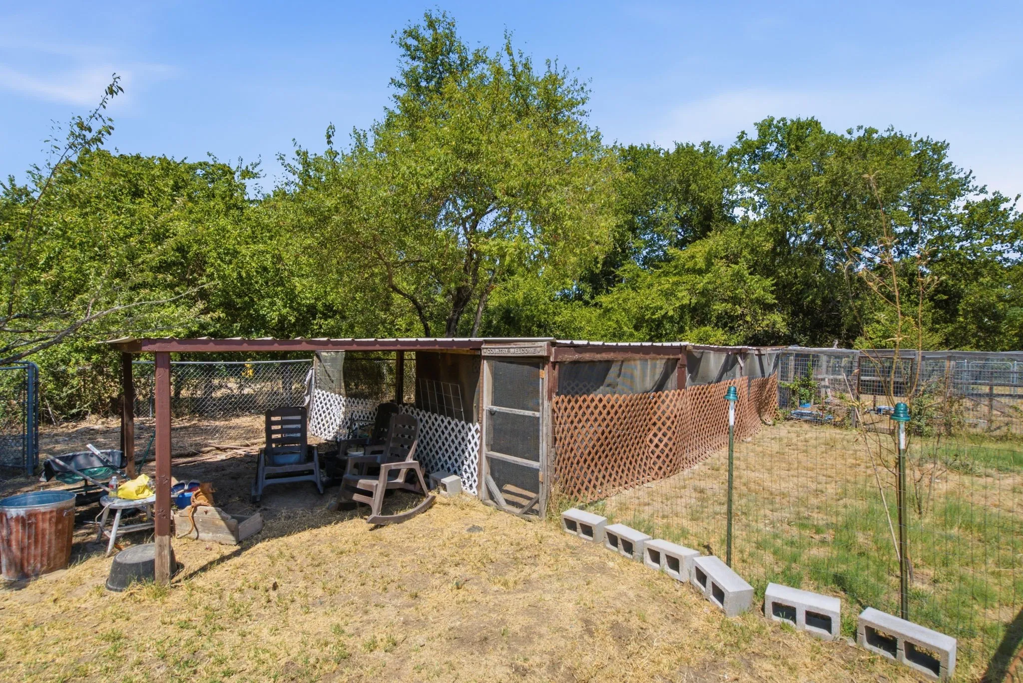 Single Family Residence For Sale in Tarrant County , 112 Sandra Drive, Azle, Texas 76020, 2 Bedroom, 1 Bathroom, Garage spaces, 1,000 Sqft, built in 0, mls#21359373, Real Estate Agent in Azle, Homes For Sale in Tarrant county, Homes For Sale in Azle, Realtor in Azle Texas, Real Estate Brokerage Independent Realty Texas, Luminita Cordes Realtor