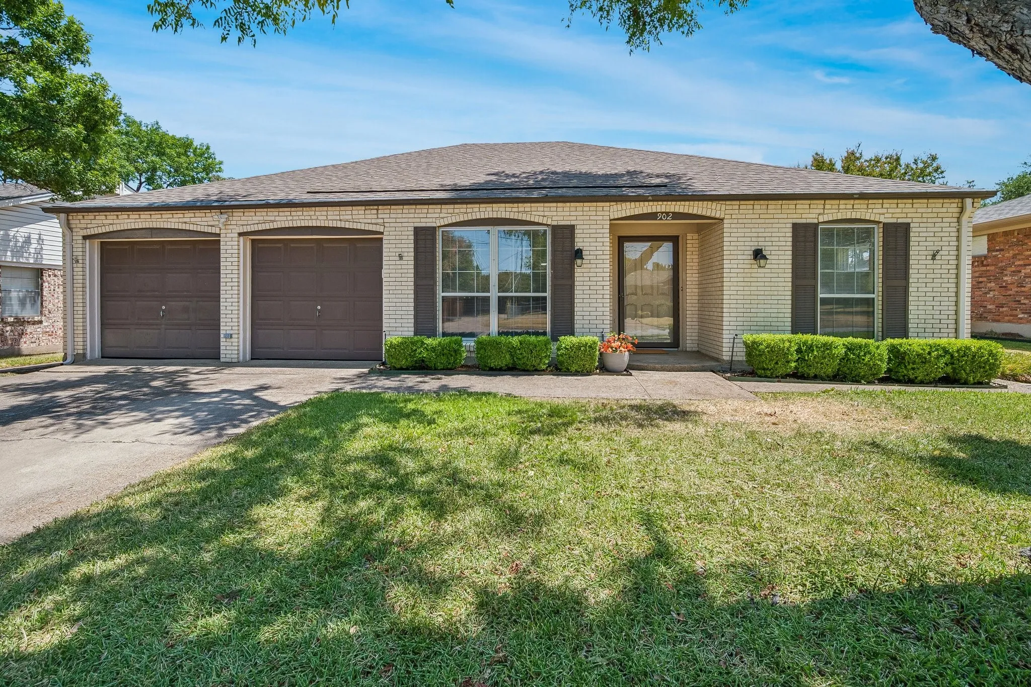 Single Family Residence For Sale in Dallas County , 902 N Lindale Lane, Richardson, Texas 75080, 4 Bedroom, 2 Bathroom, 2 Garage spaces, 1,778 Sqft, built in 1961, mls#21349915, Real Estate Agent in Richardson, Homes For Sale in Dallas county, Homes For Sale in Richardson, Realtor in Richardson Texas, Real Estate Brokerage Independent Realty Texas, Luminita Cordes Realtor
