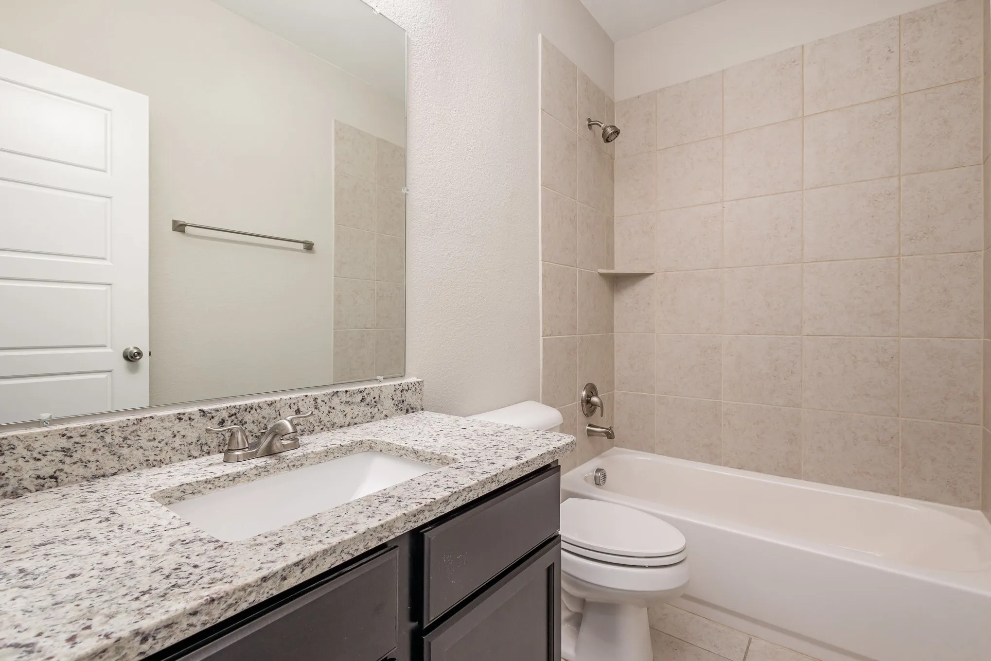 Single Family Residence For Sale in Kaufman County , 1572 Cedar Crest Drive, Forney, Texas 75126, 3 Bedroom, 2 Bathroom, 2 Garage spaces, 2,240 Sqft, built in 2018, Price $309,000, mls#21364008, Real Estate Agent in Forney, Homes For Sale in Kaufman county, Homes For Sale in Forney, Realtor in Forney Texas, Real Estate Brokerage Independent Realty Texas, Luminita Cordes Realtor
